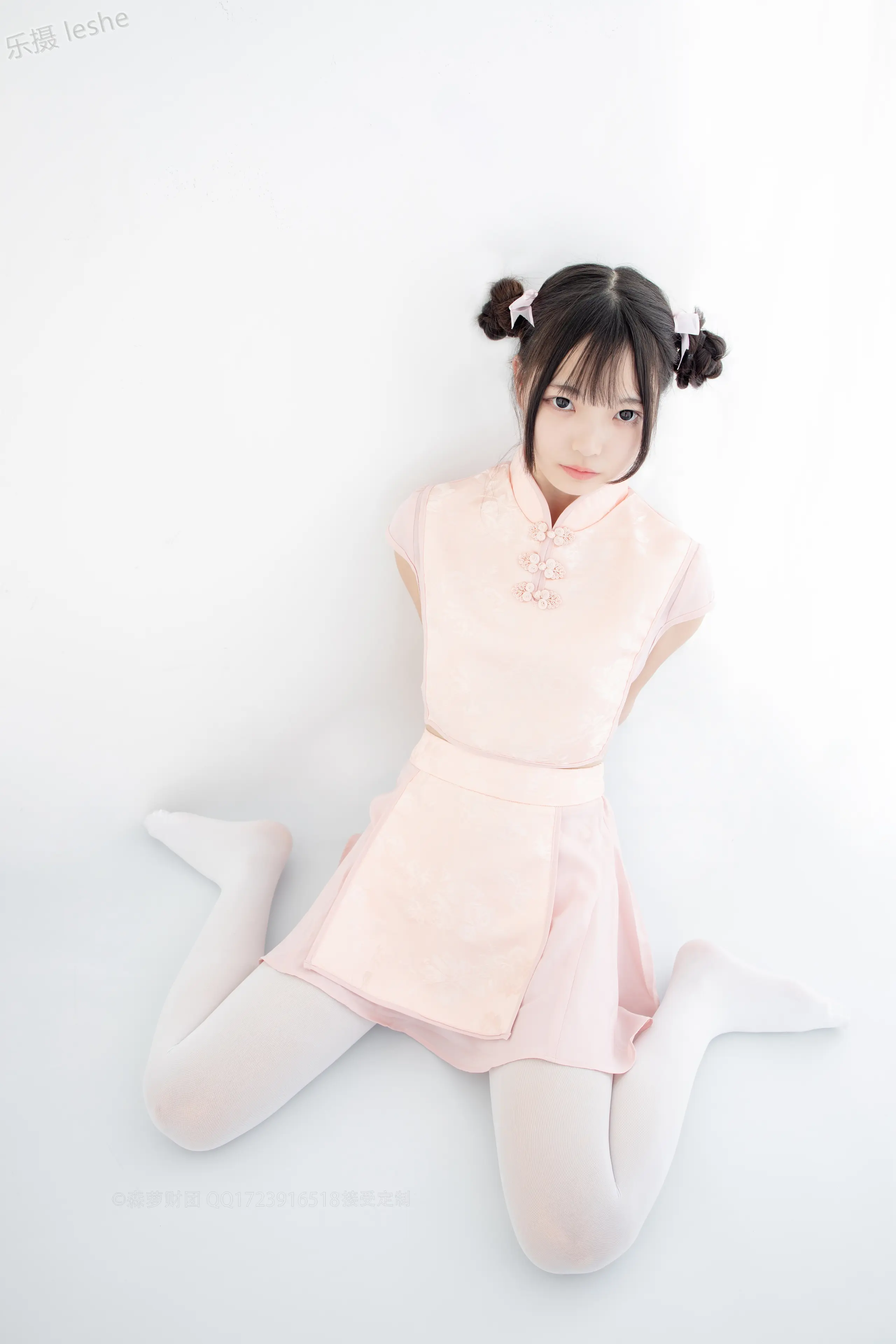 森萝财团 X 80D白丝踩物 [66P]