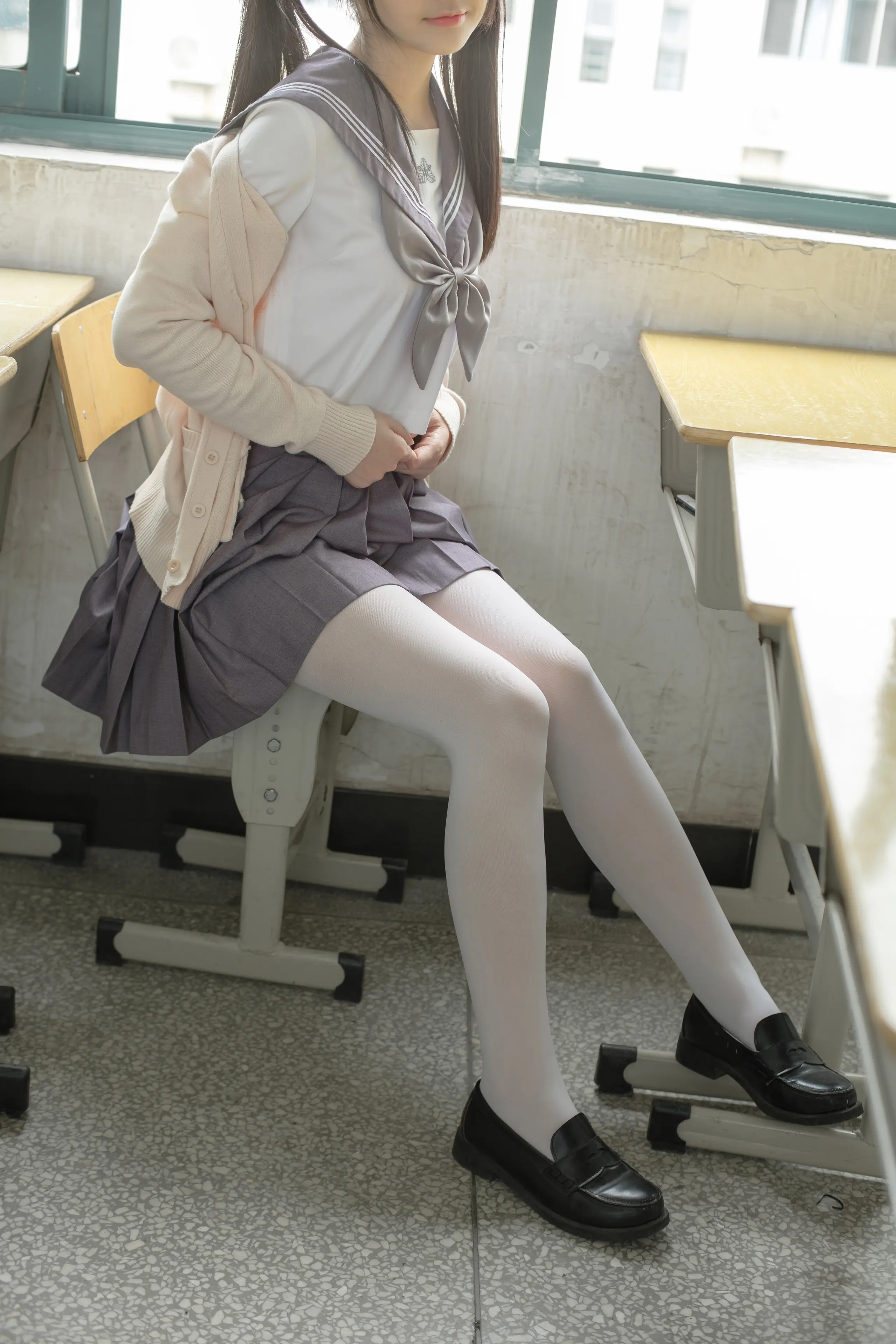 森萝财团 X JK校服白丝 [99P]