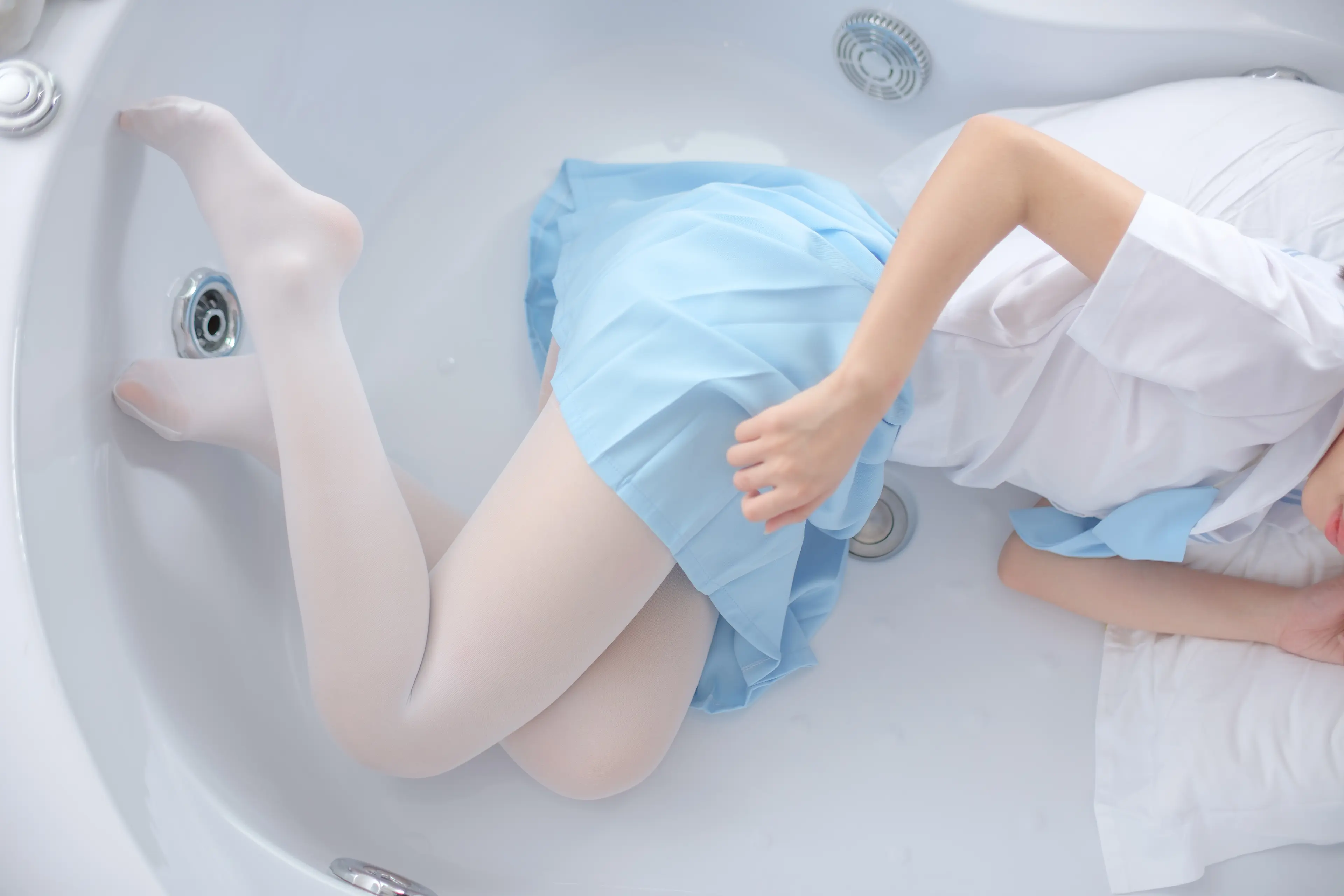 森萝财团 X JK浴缸戏水 [124P]