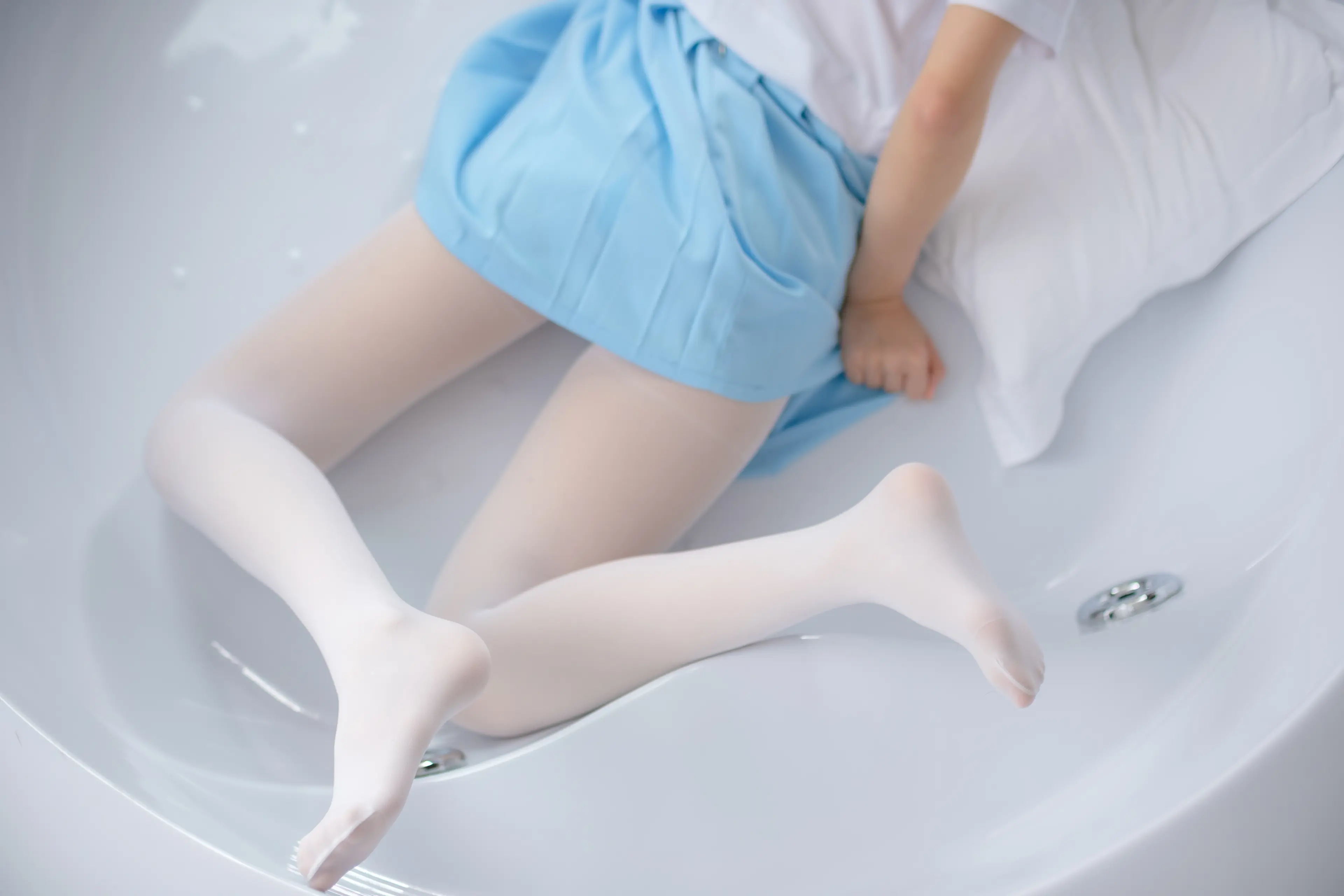 森萝财团 X JK浴缸戏水 [124P]