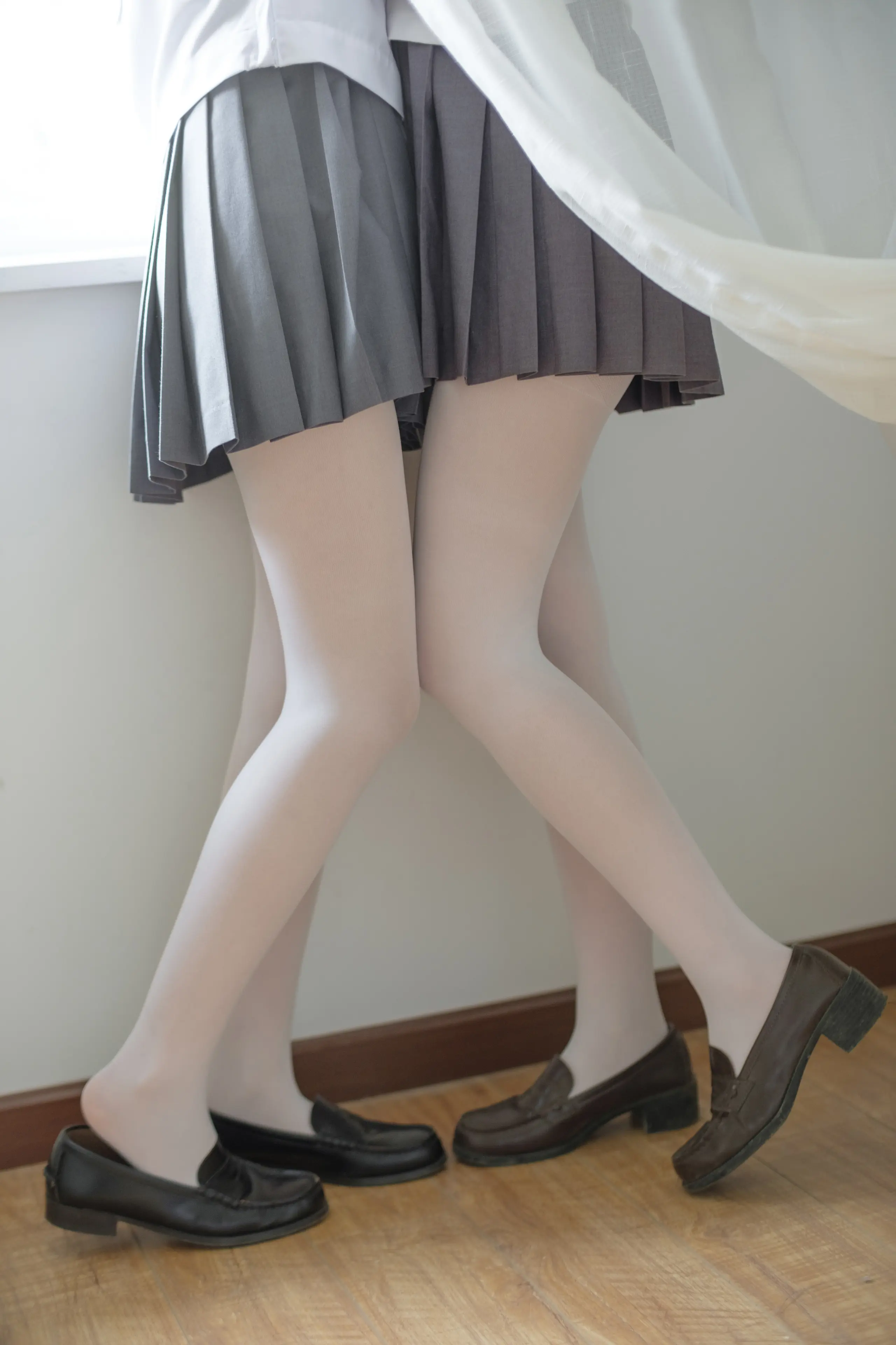 森萝财团 X JK白丝姐妹花 [131P]