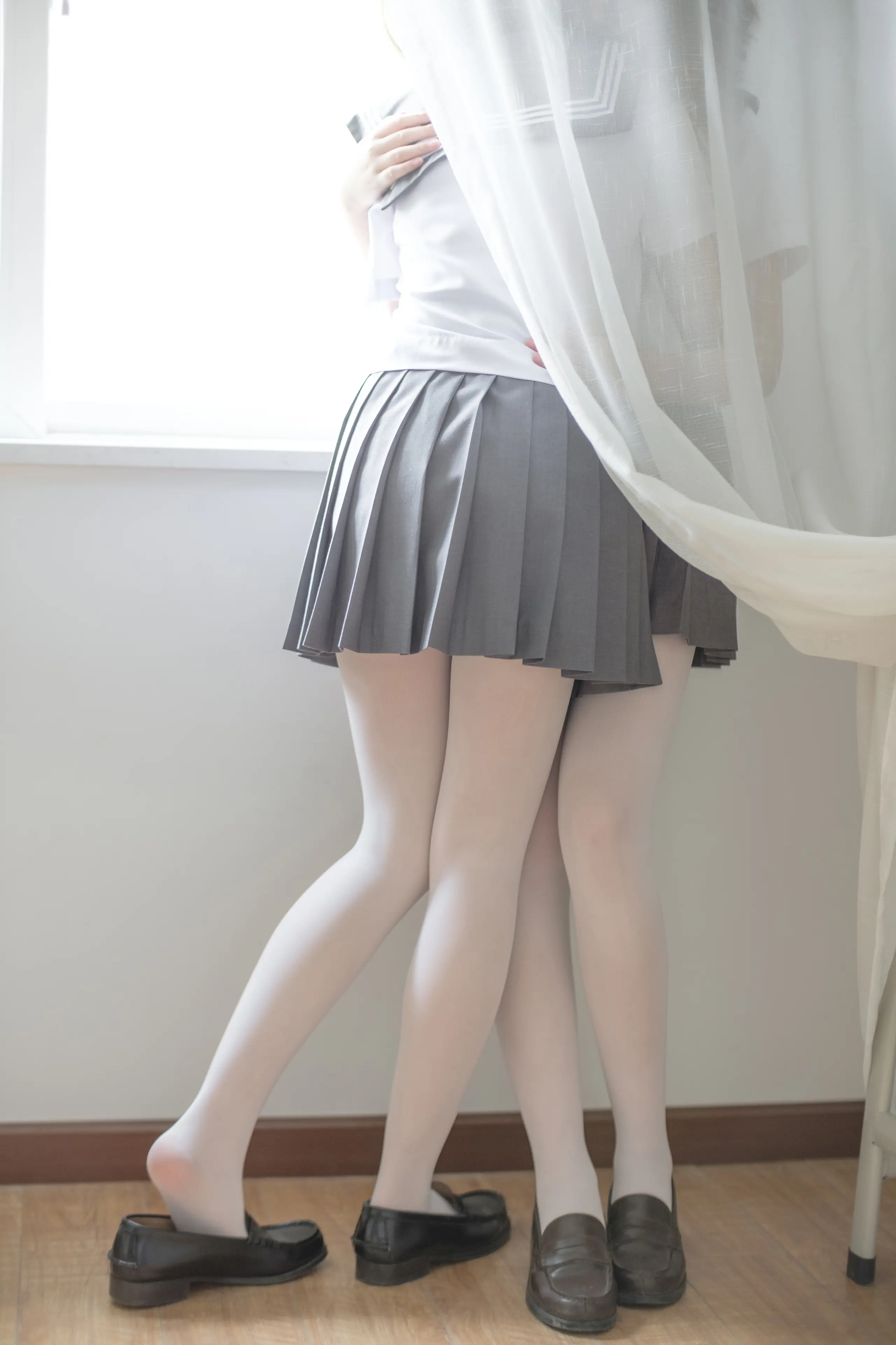 森萝财团 X JK白丝姐妹花 [131P]