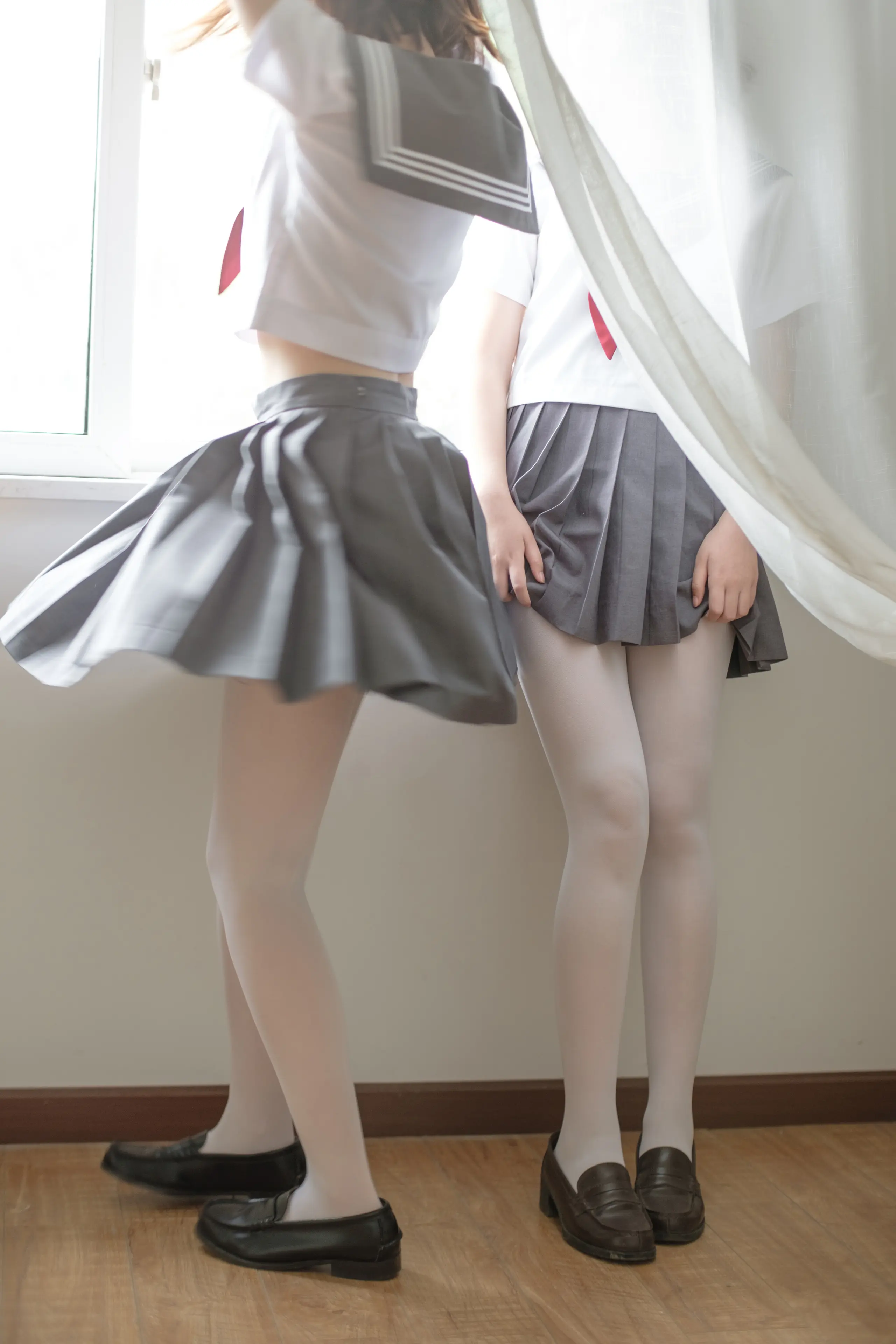 森萝财团 X JK白丝姐妹花 [131P]