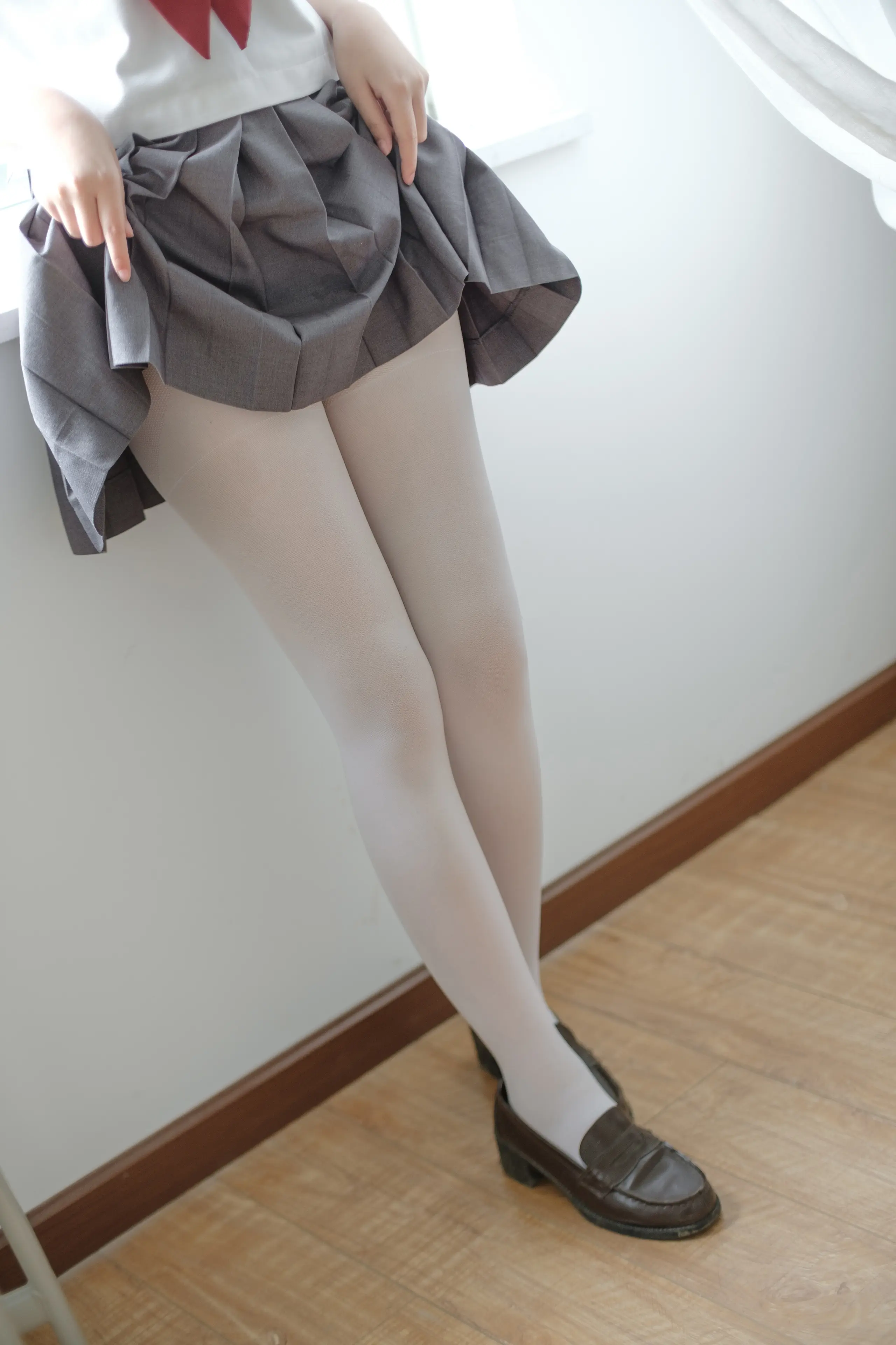 森萝财团 X JK白丝姐妹花 [131P]