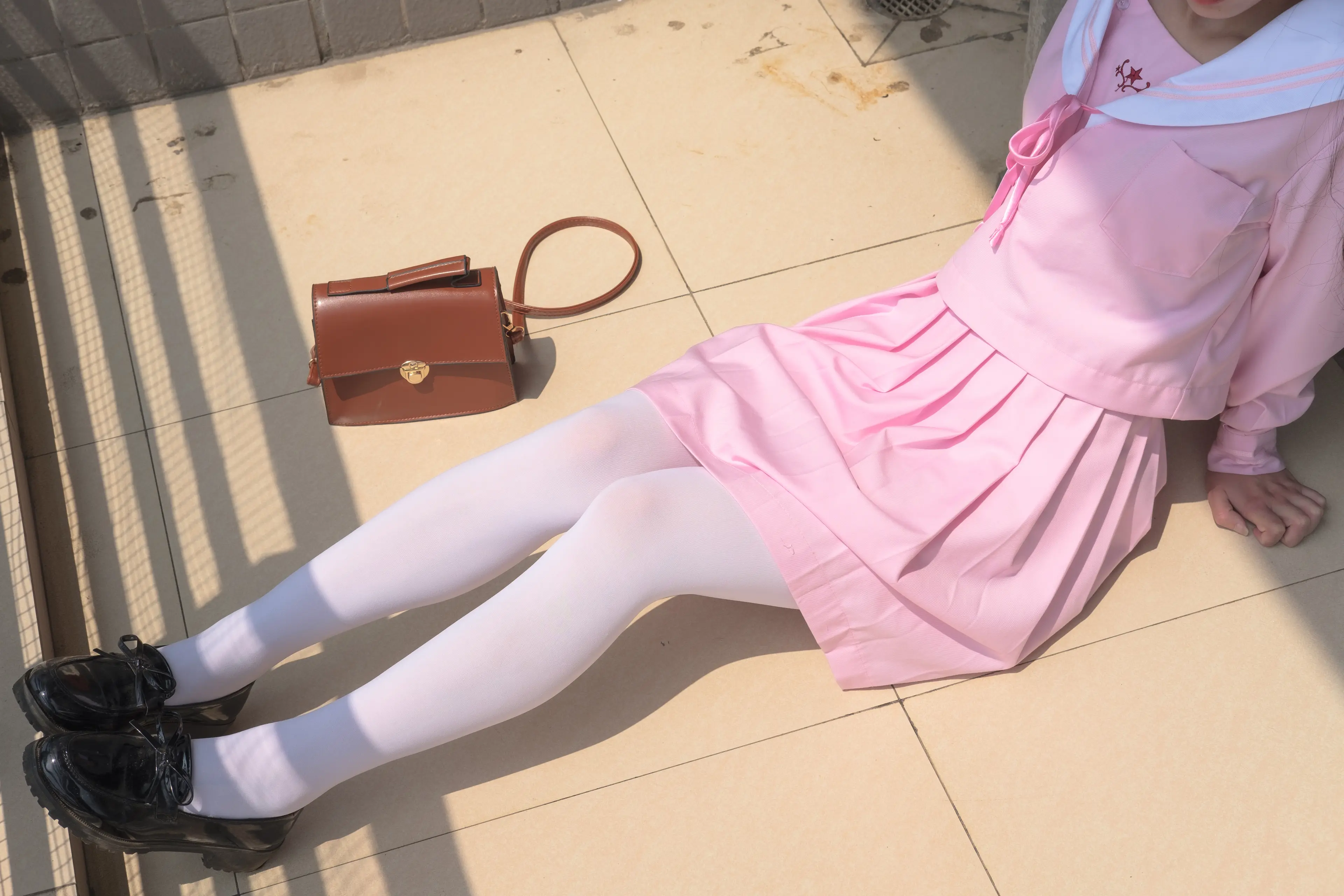 森萝财团 X JK粉色校服白丝 [113P]