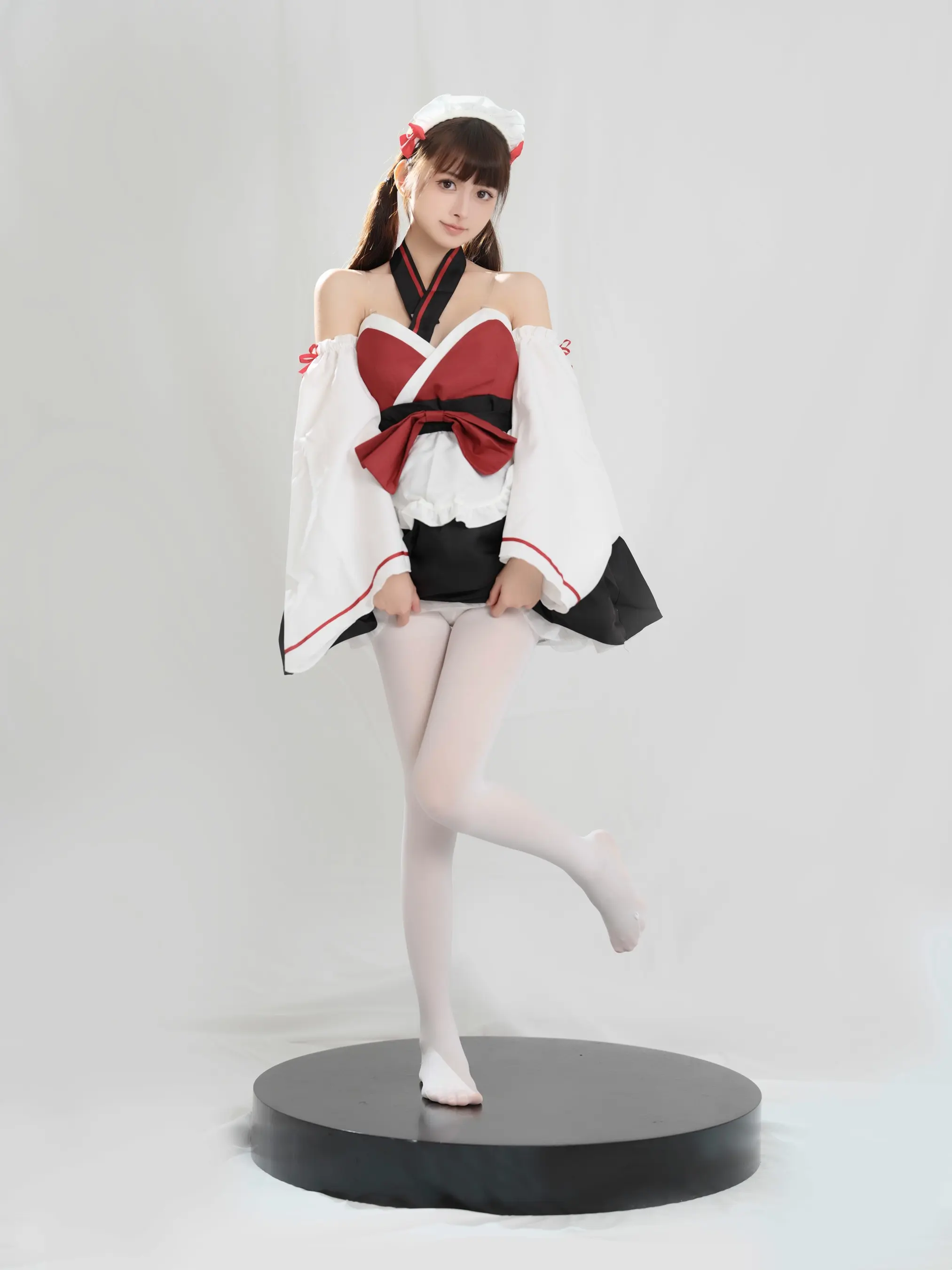 河豚抚子 红衣小女仆 [25P]