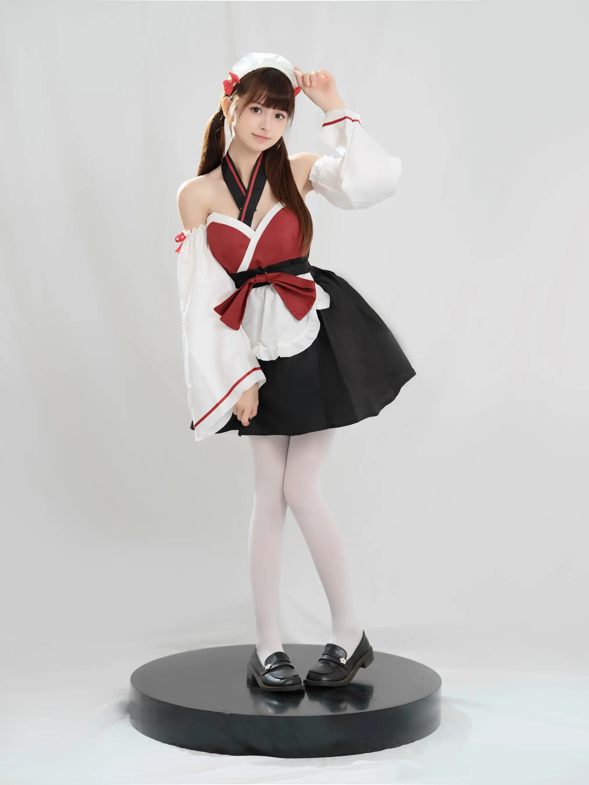 河豚抚子 红衣小女仆 [25P]