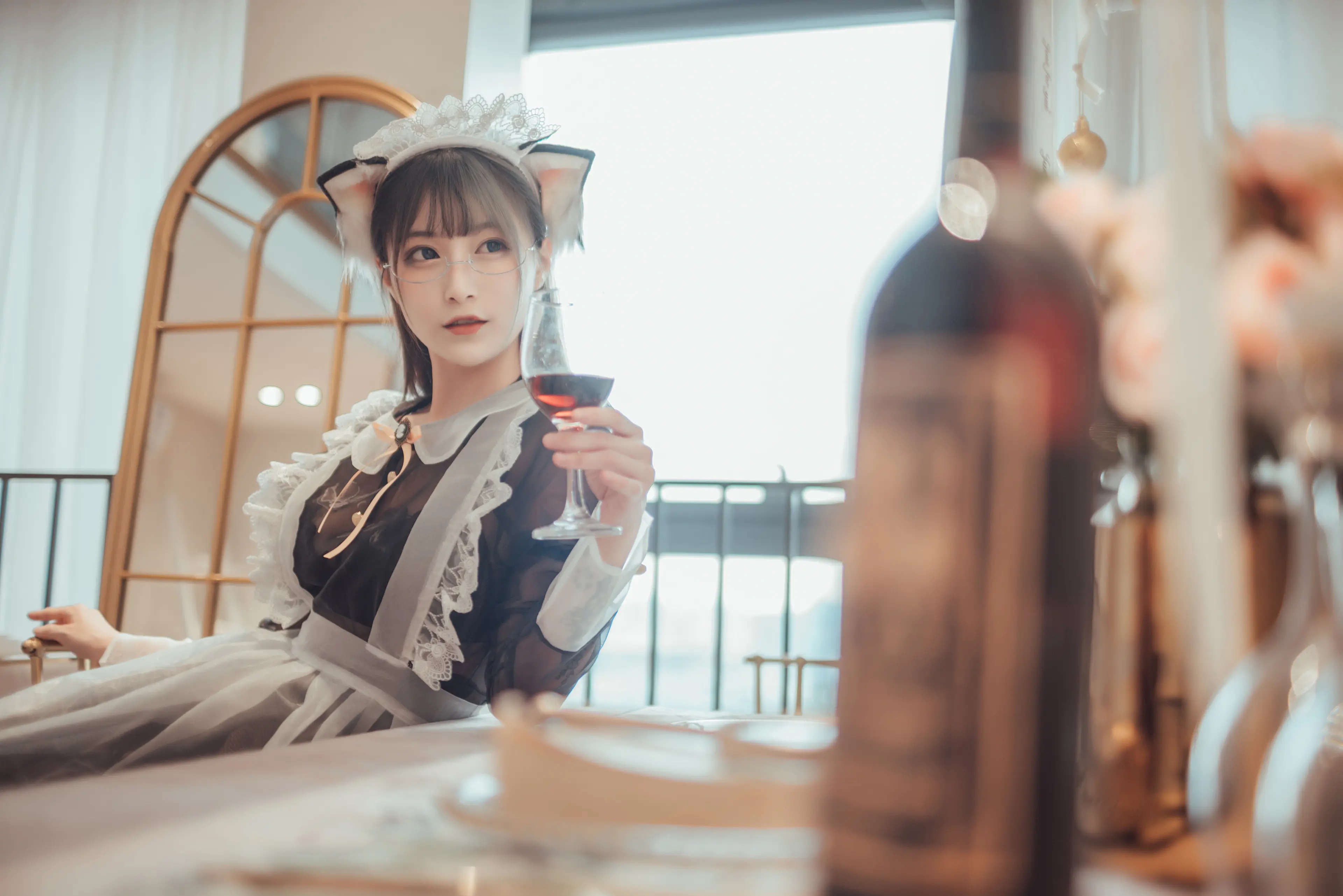 爱老师_PhD 铁板烧鬼舞 透明女仆 (&奶文) [24P]