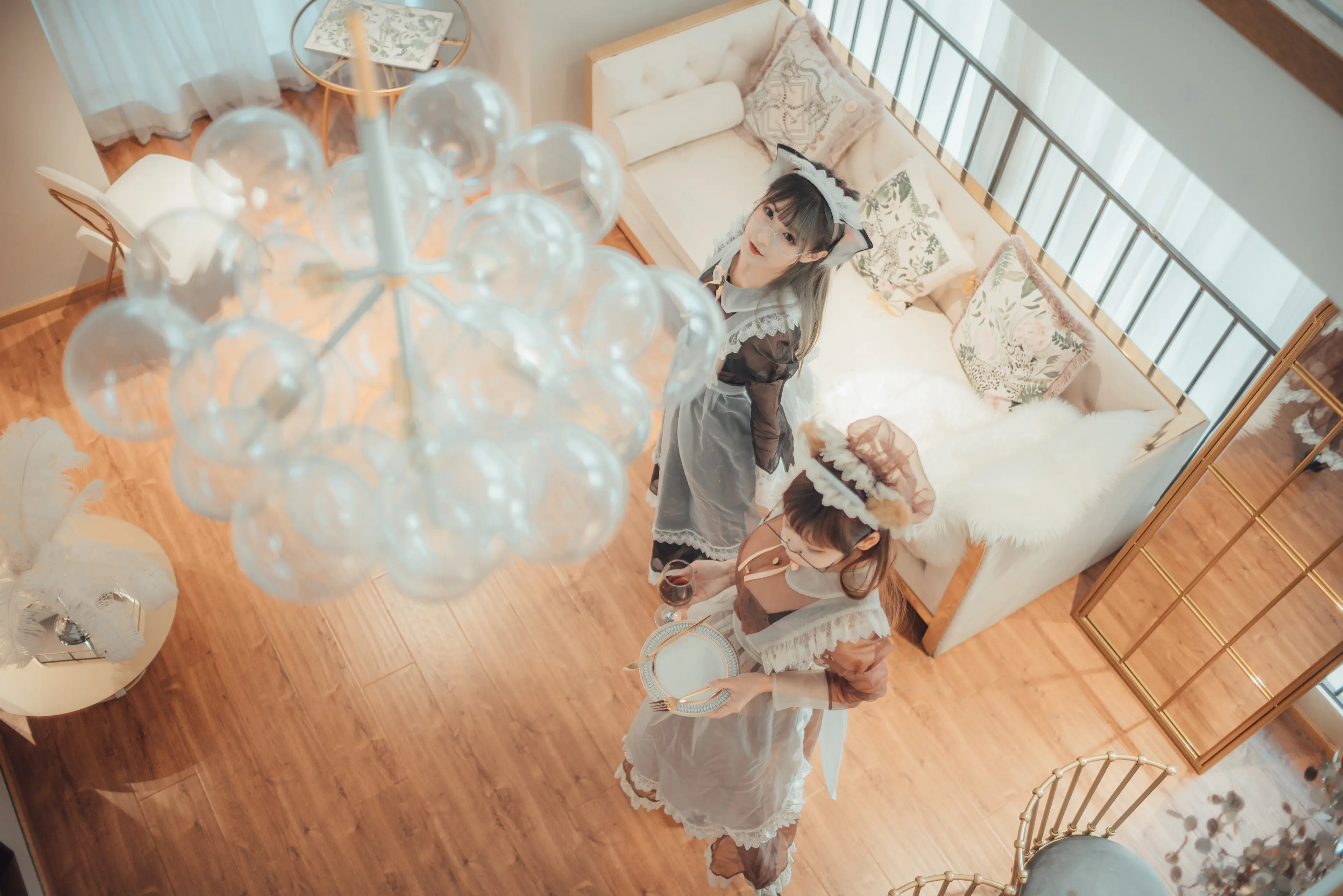 爱老师_PhD 铁板烧鬼舞 透明女仆 (&奶文) [24P]