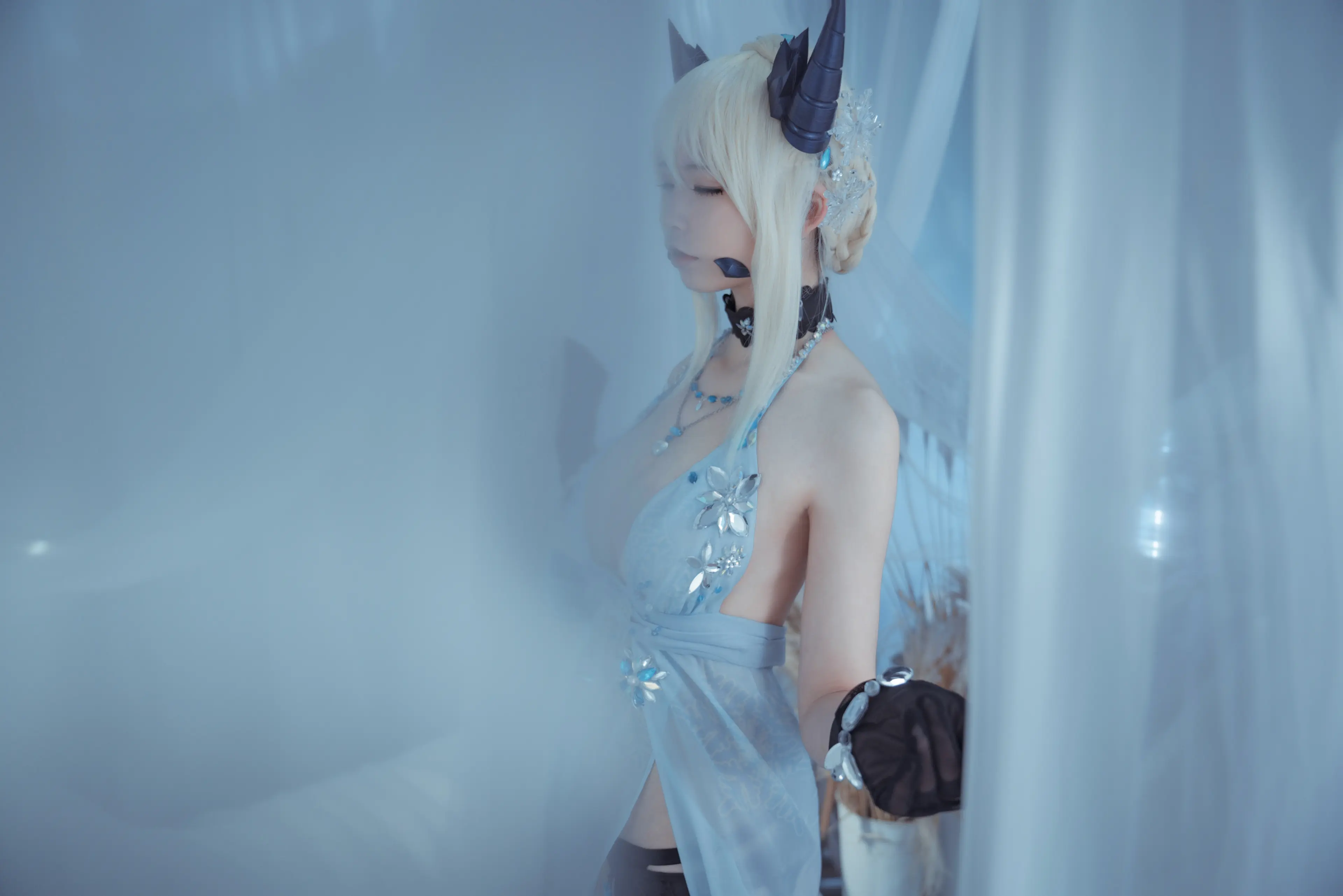 爱老师_PhD 黑枪呆 皇室糖霜 [28P]