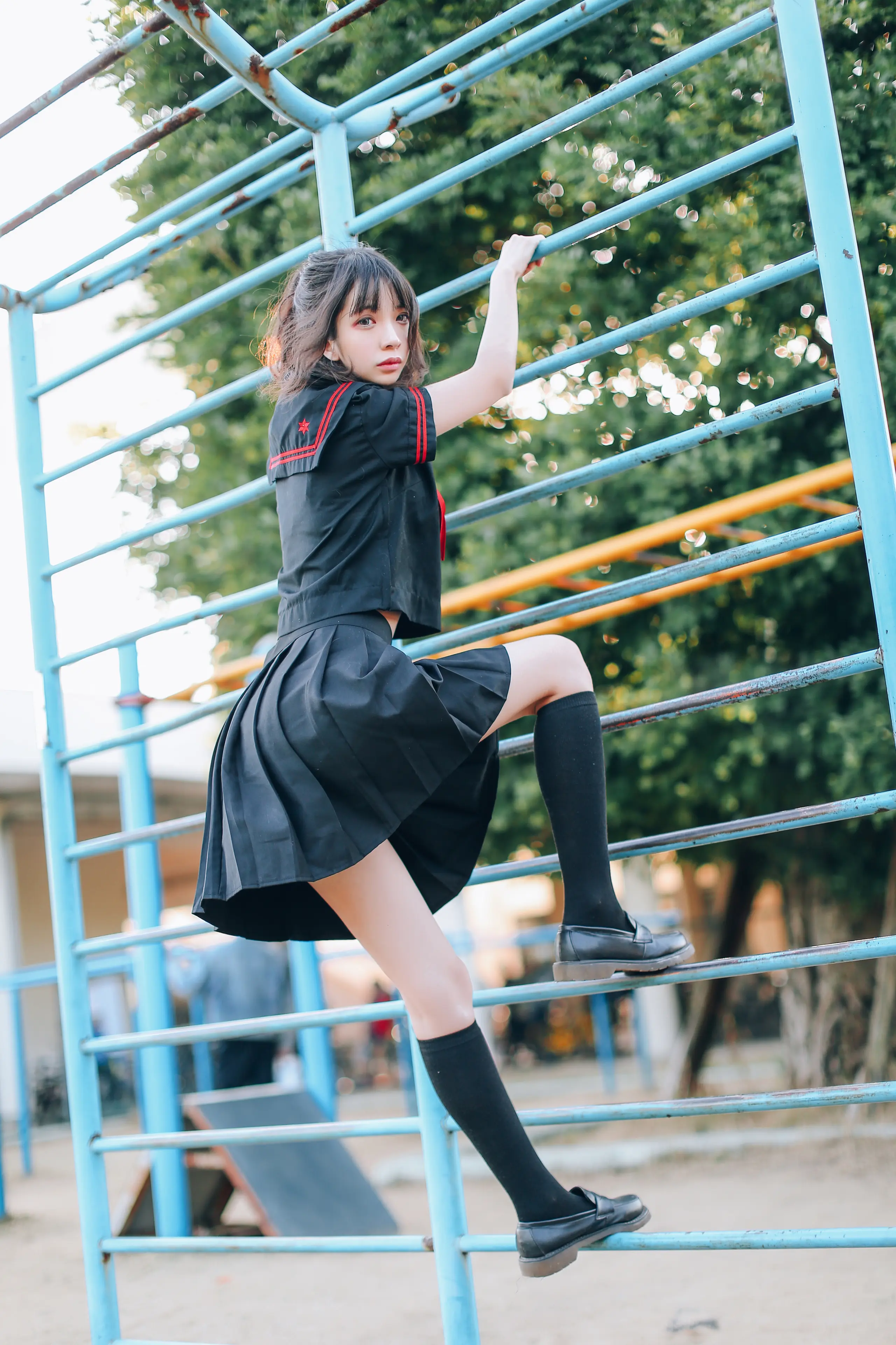 疯猫ss 室外JK [18P]