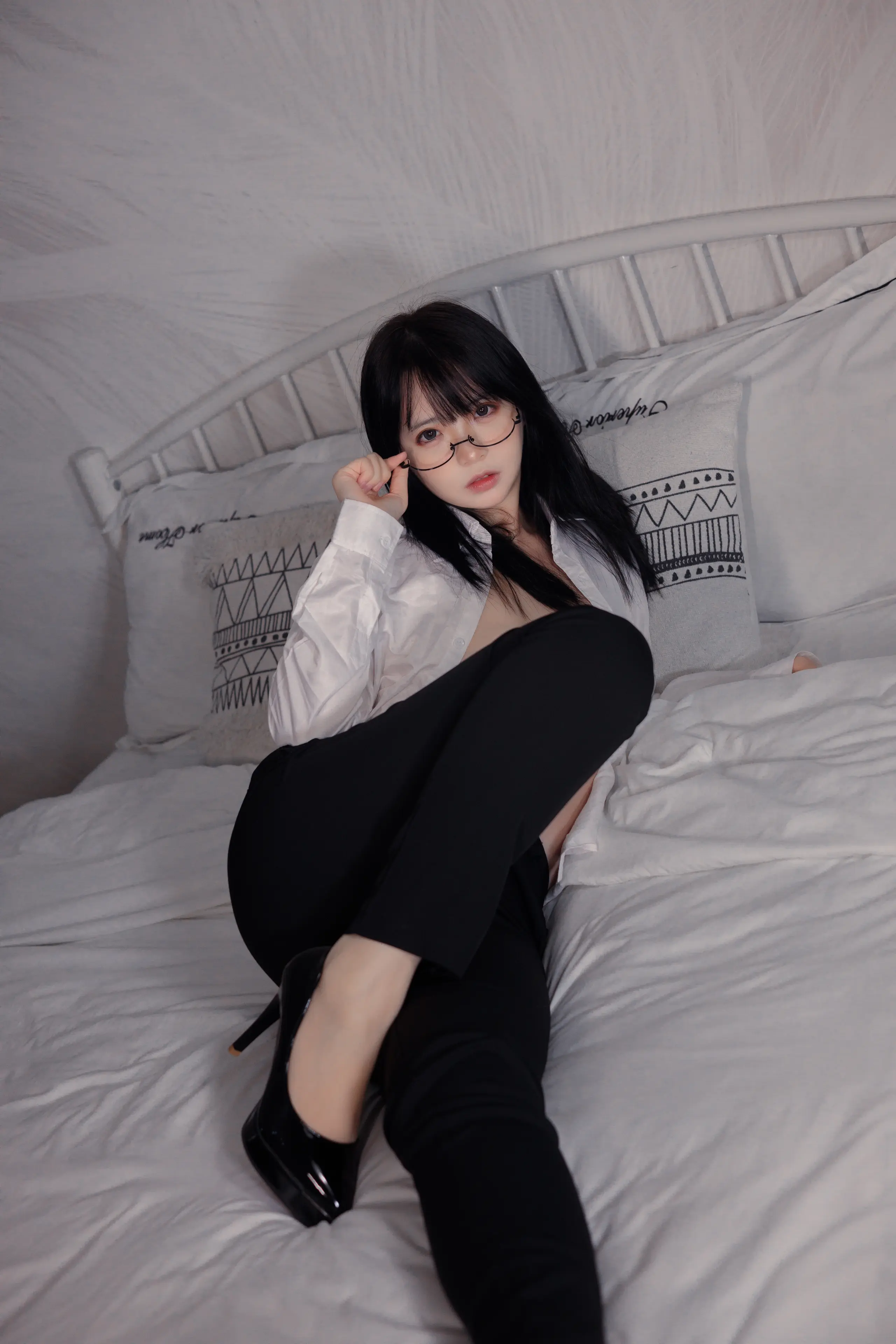 疯猫ss 白色情人节福袋 长裤OL [40P]