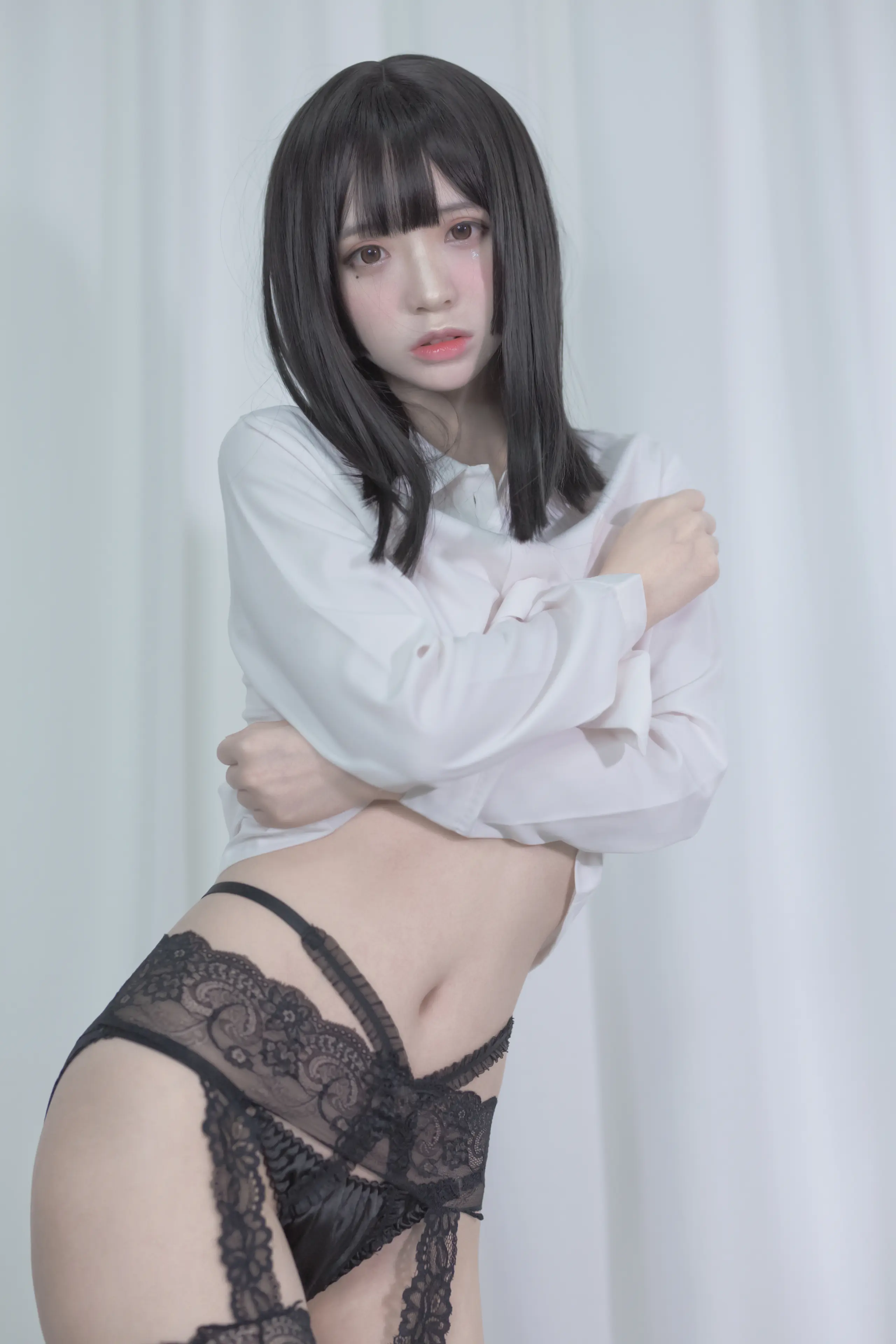 疯猫ss 白衬衣黑丝 [14P]