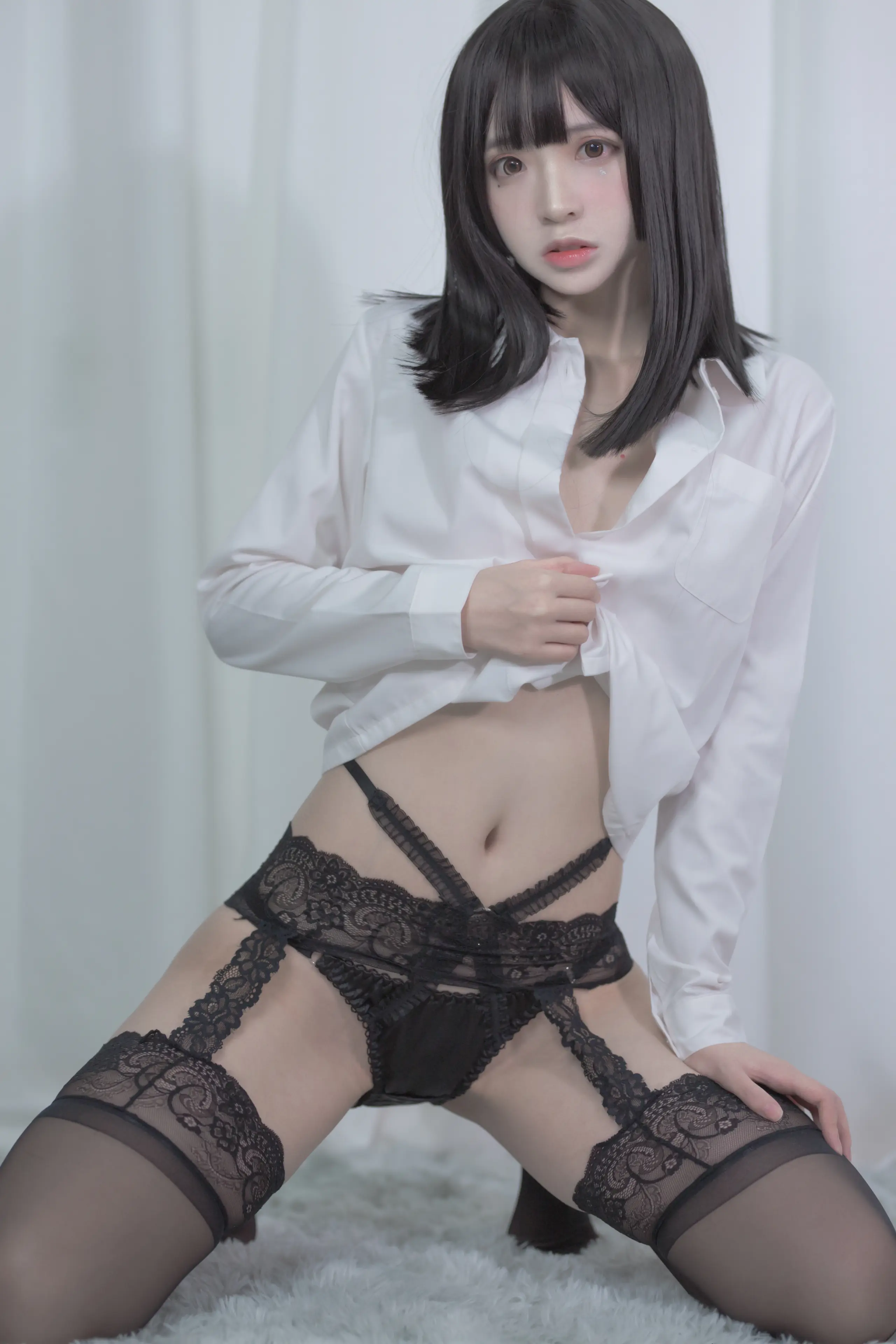 疯猫ss 白衬衣黑丝 [14P]