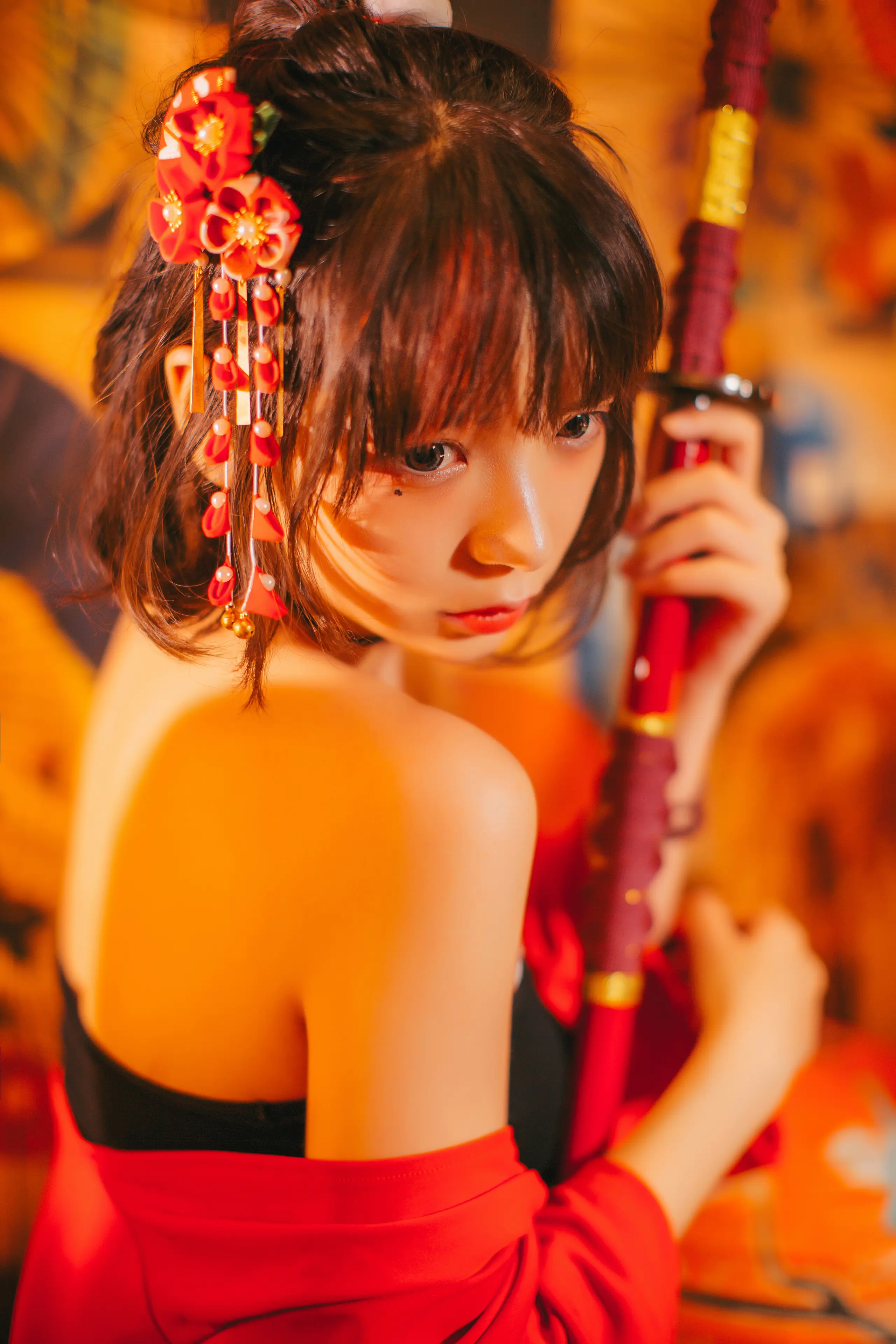 疯猫ss 红色羽衣 [15P]