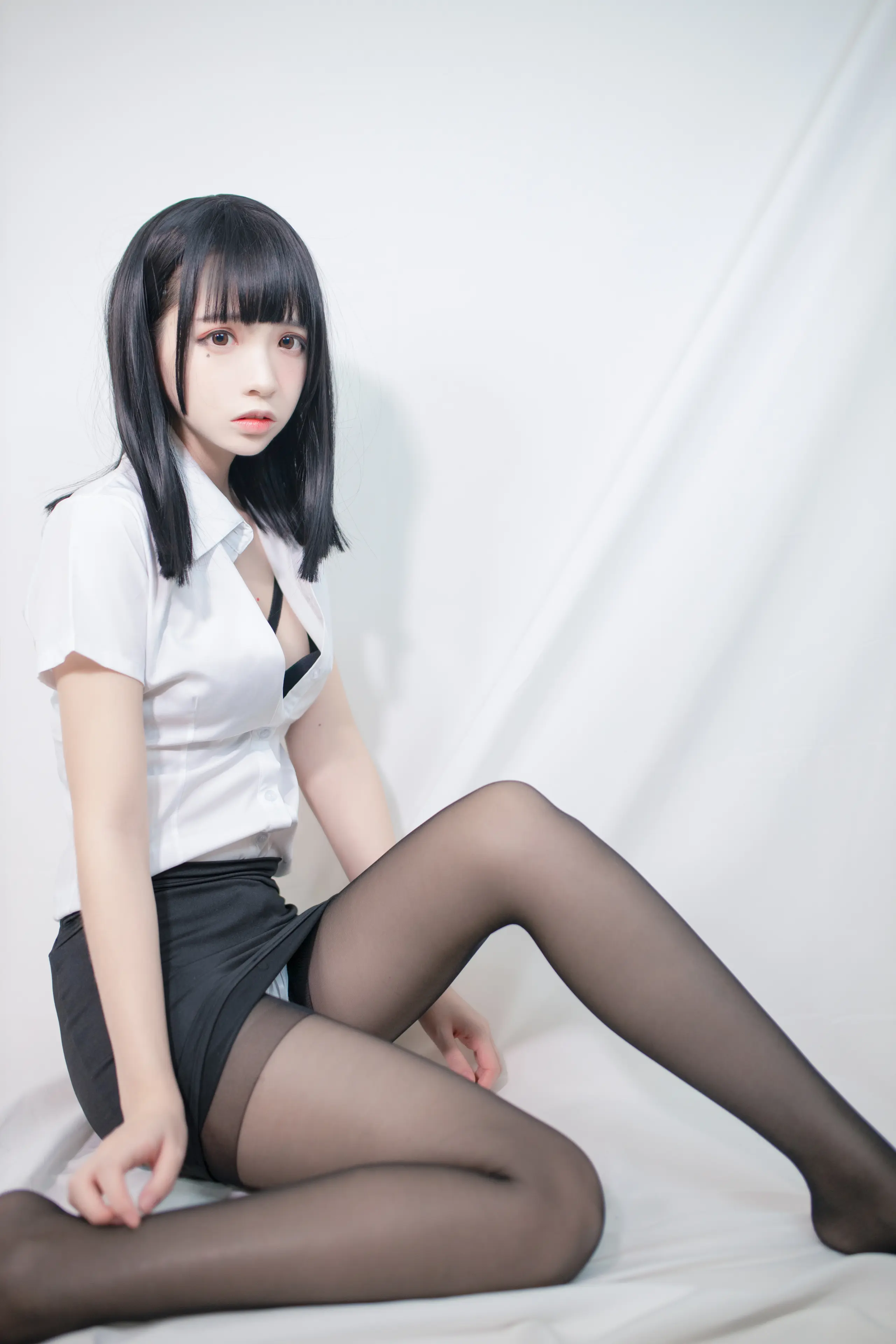 疯猫ss 职业装3 [40P]