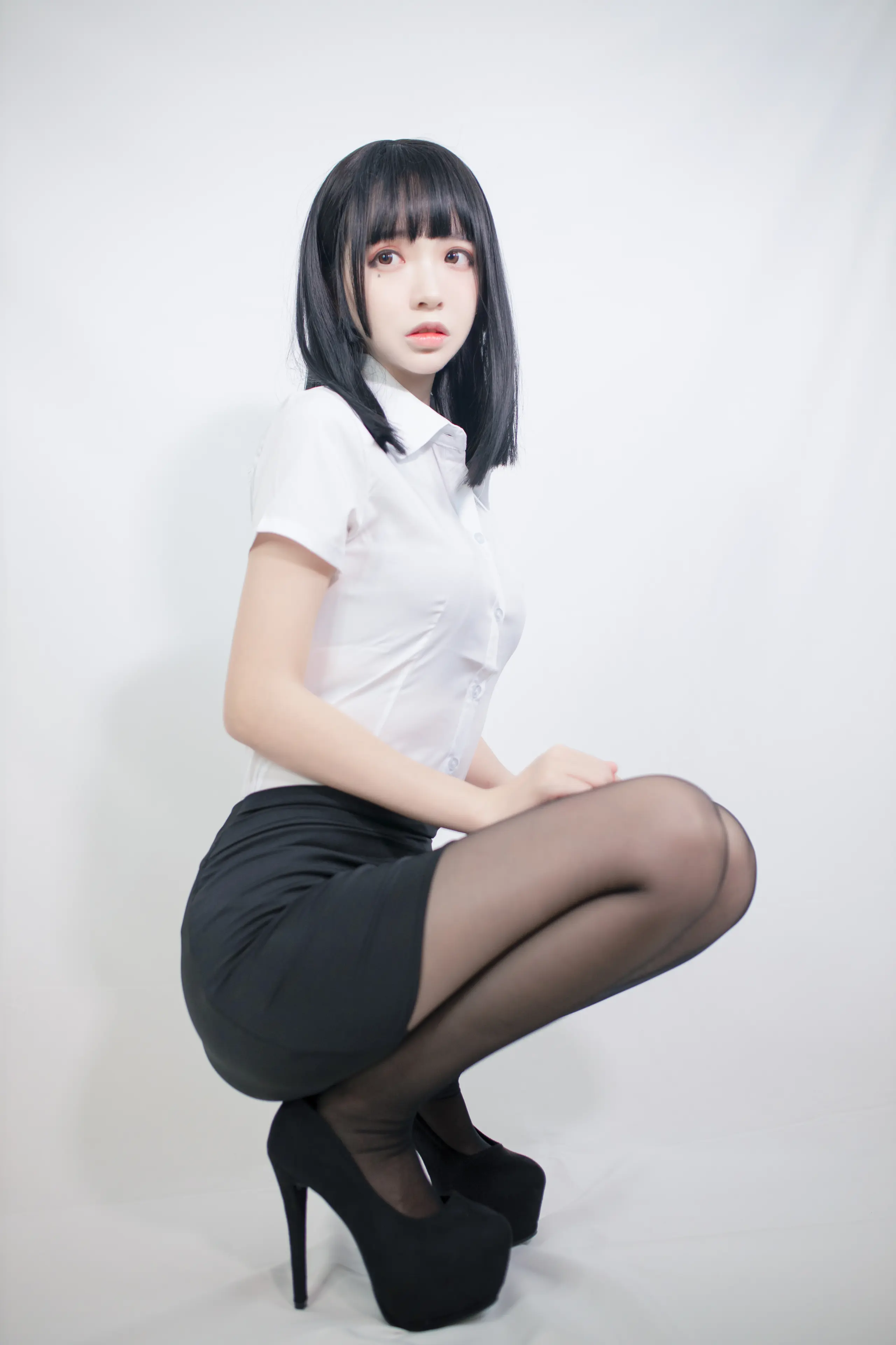 疯猫ss 职业装3 [40P]