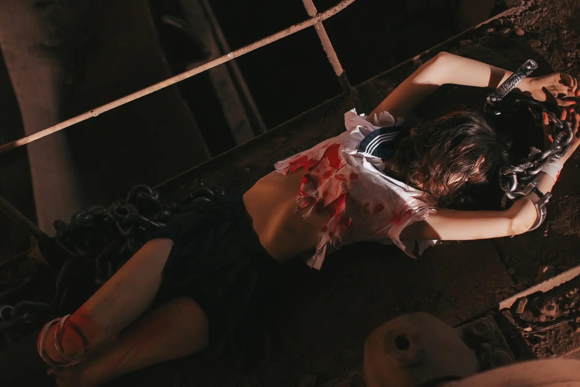 疯猫ss 被囚禁的少女 [44P]