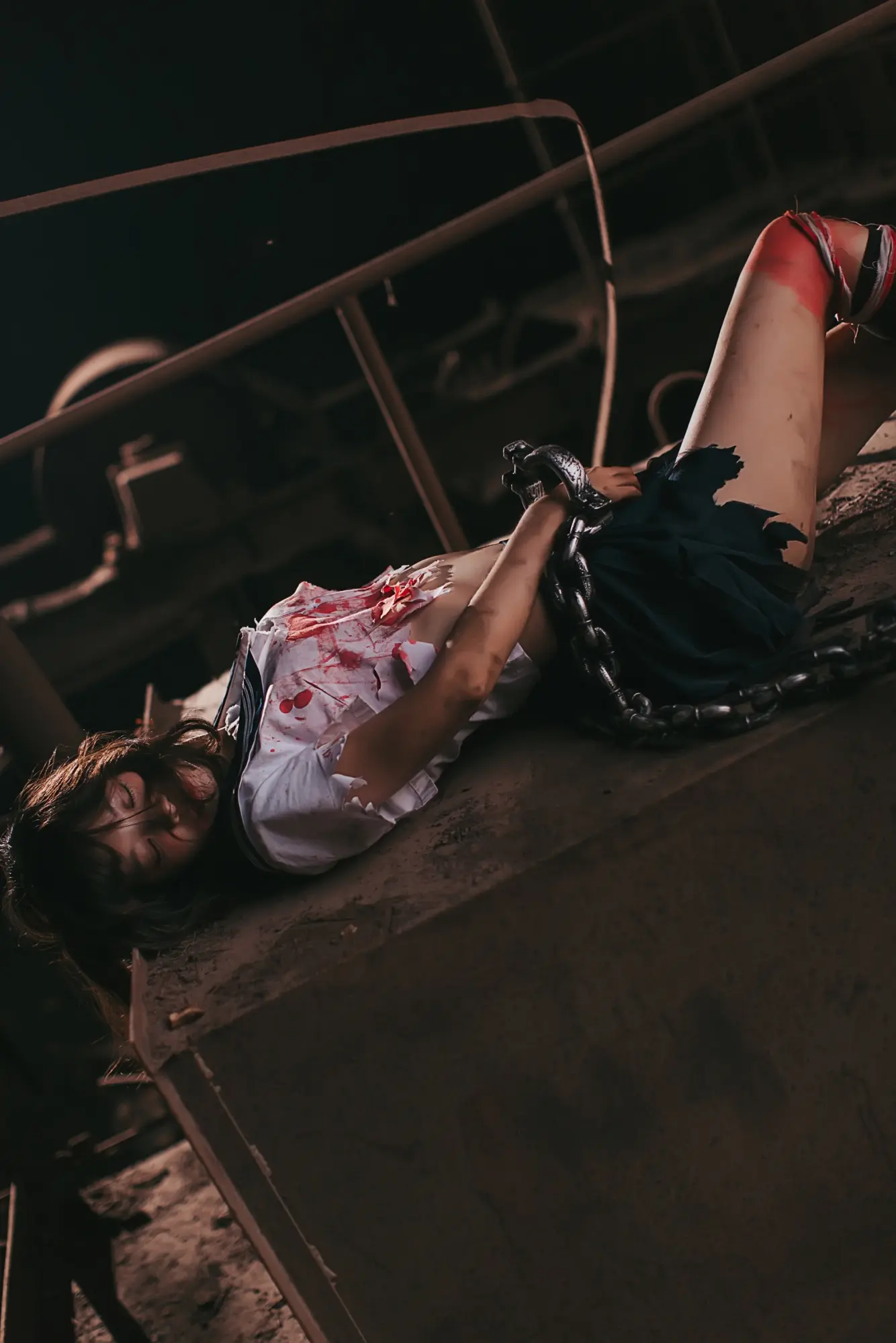 疯猫ss 被囚禁的少女 [44P]