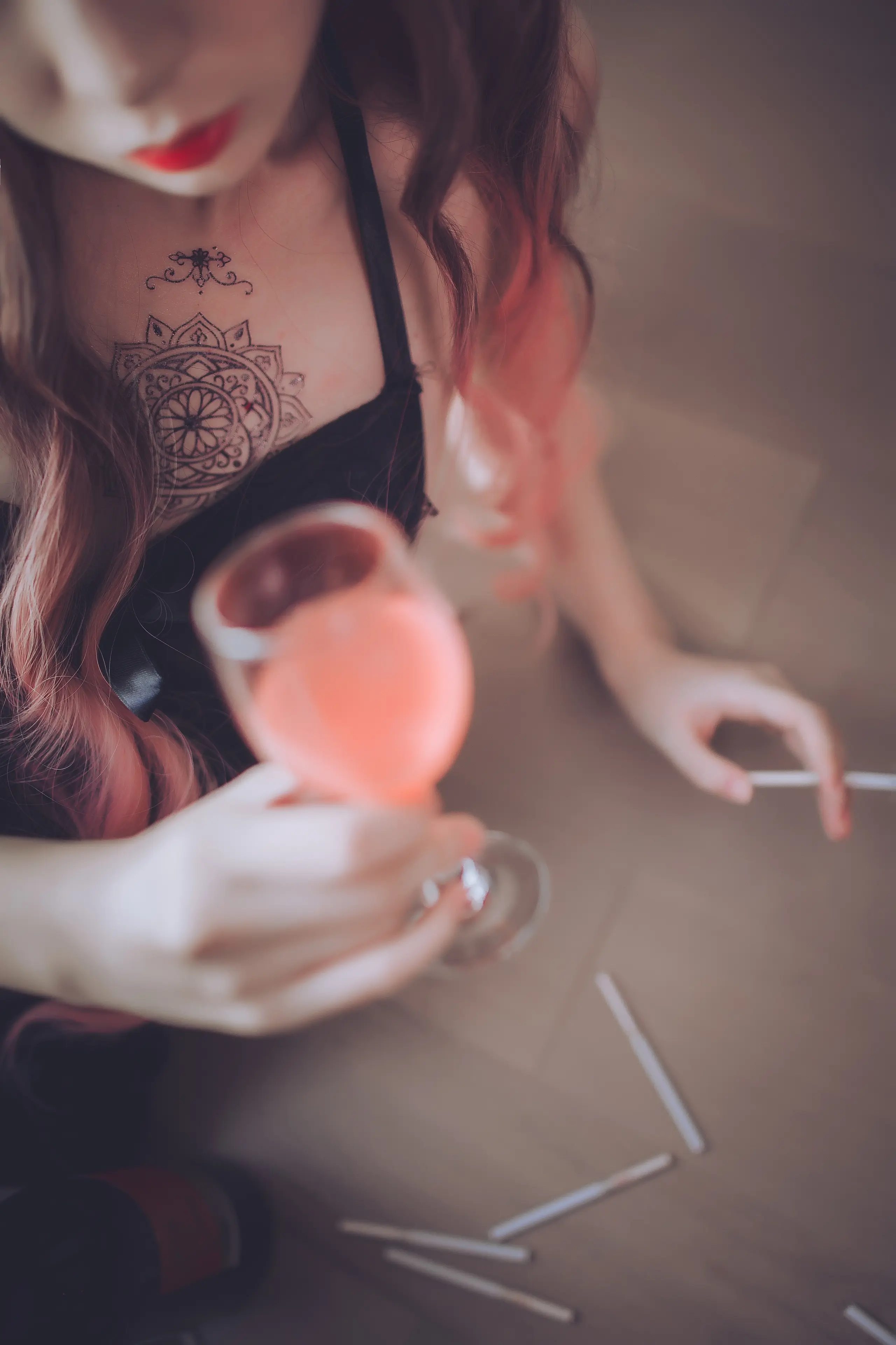 疯猫ss 黑色吊带袜 [39P]