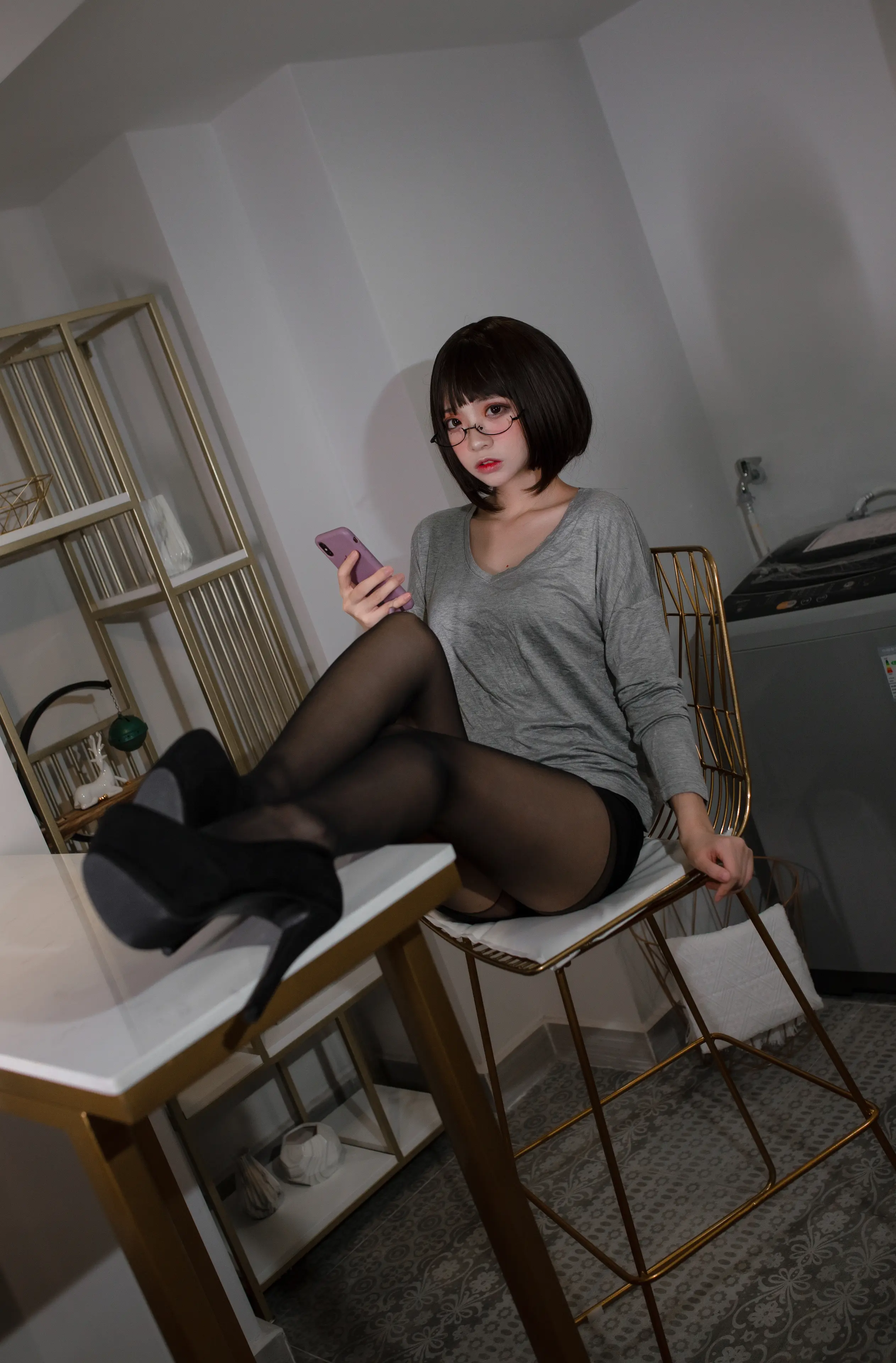 疯猫ss OL真爱本子 居家OL [30P]