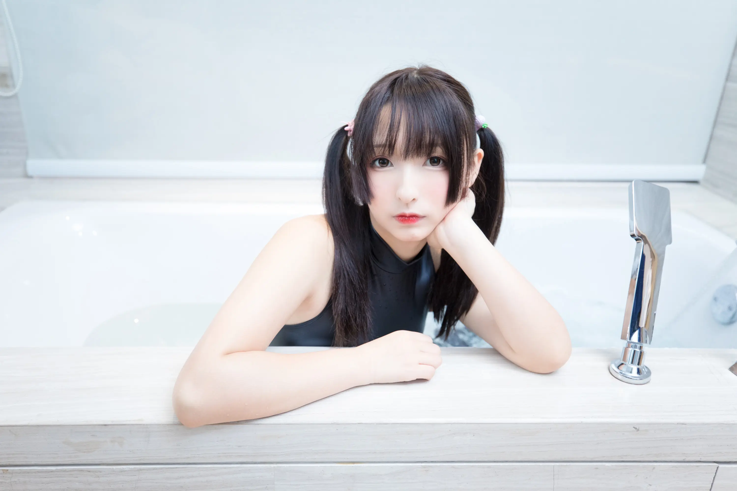 神楽坂真冬 水の形 [150P]