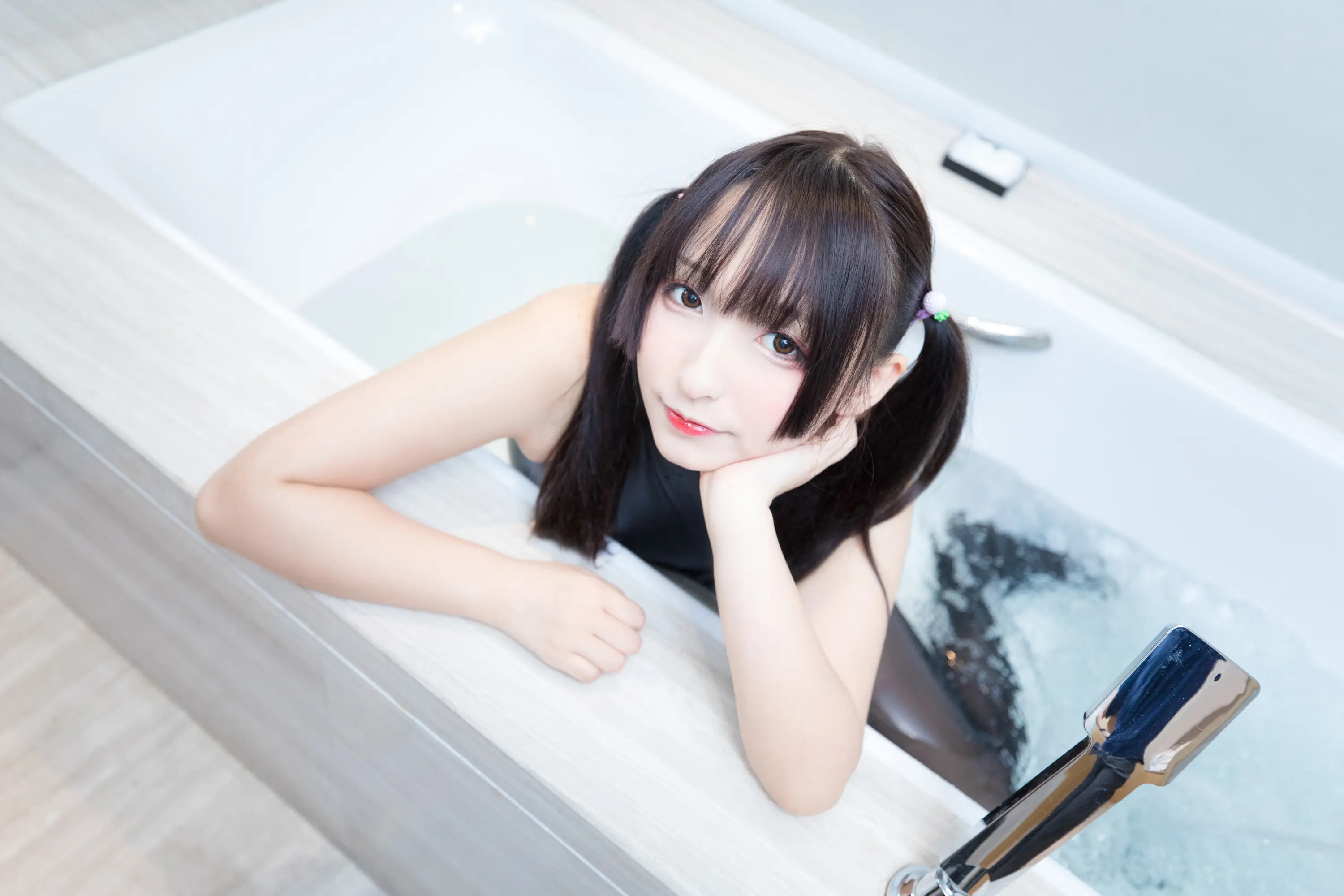 神楽坂真冬 水の形 [150P]