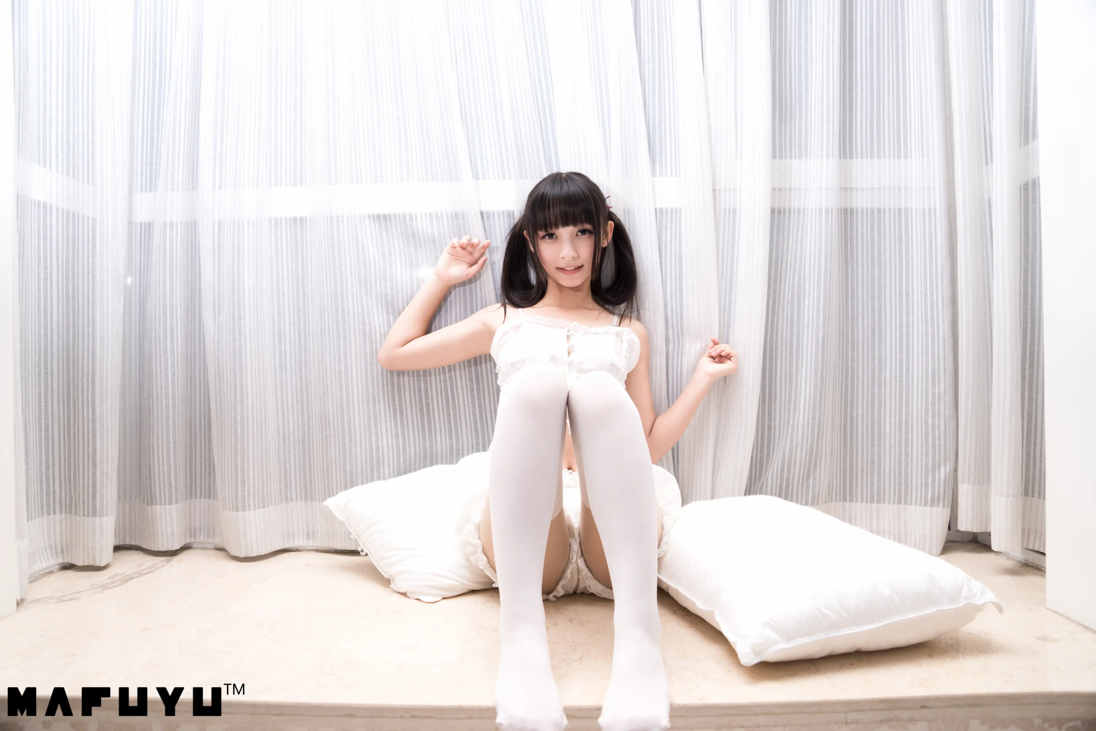 神楽坂真冬 猫爪白丝系列 [100P]