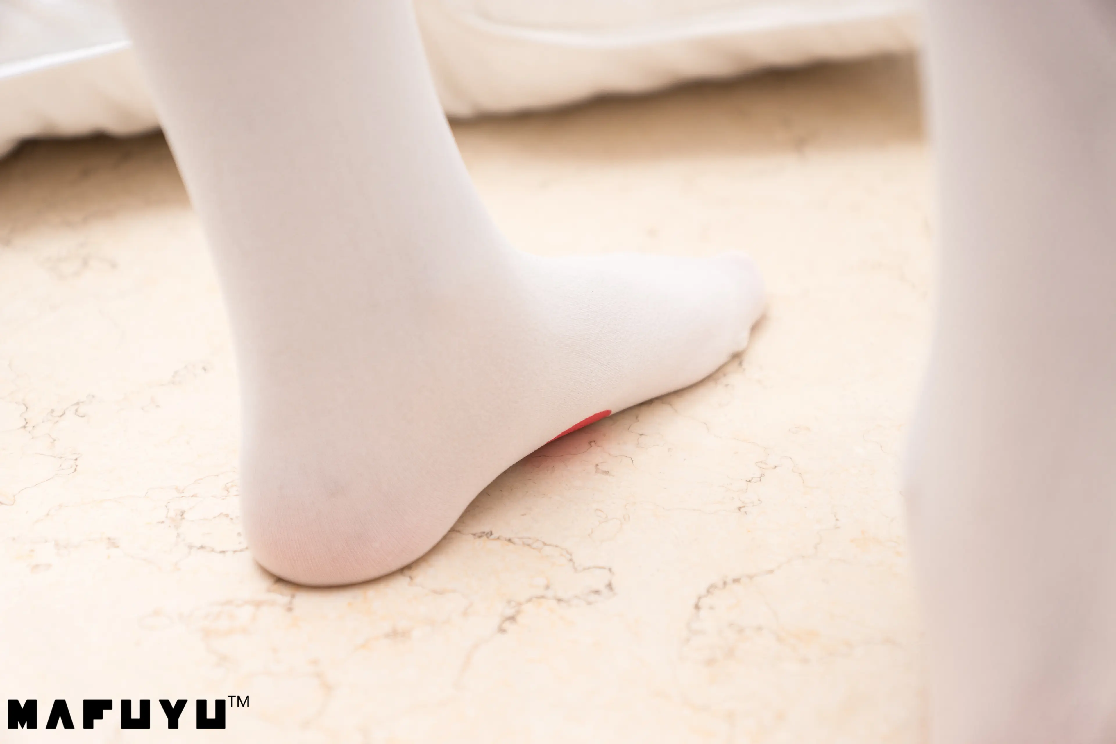 神楽坂真冬 猫爪白丝系列 [100P]