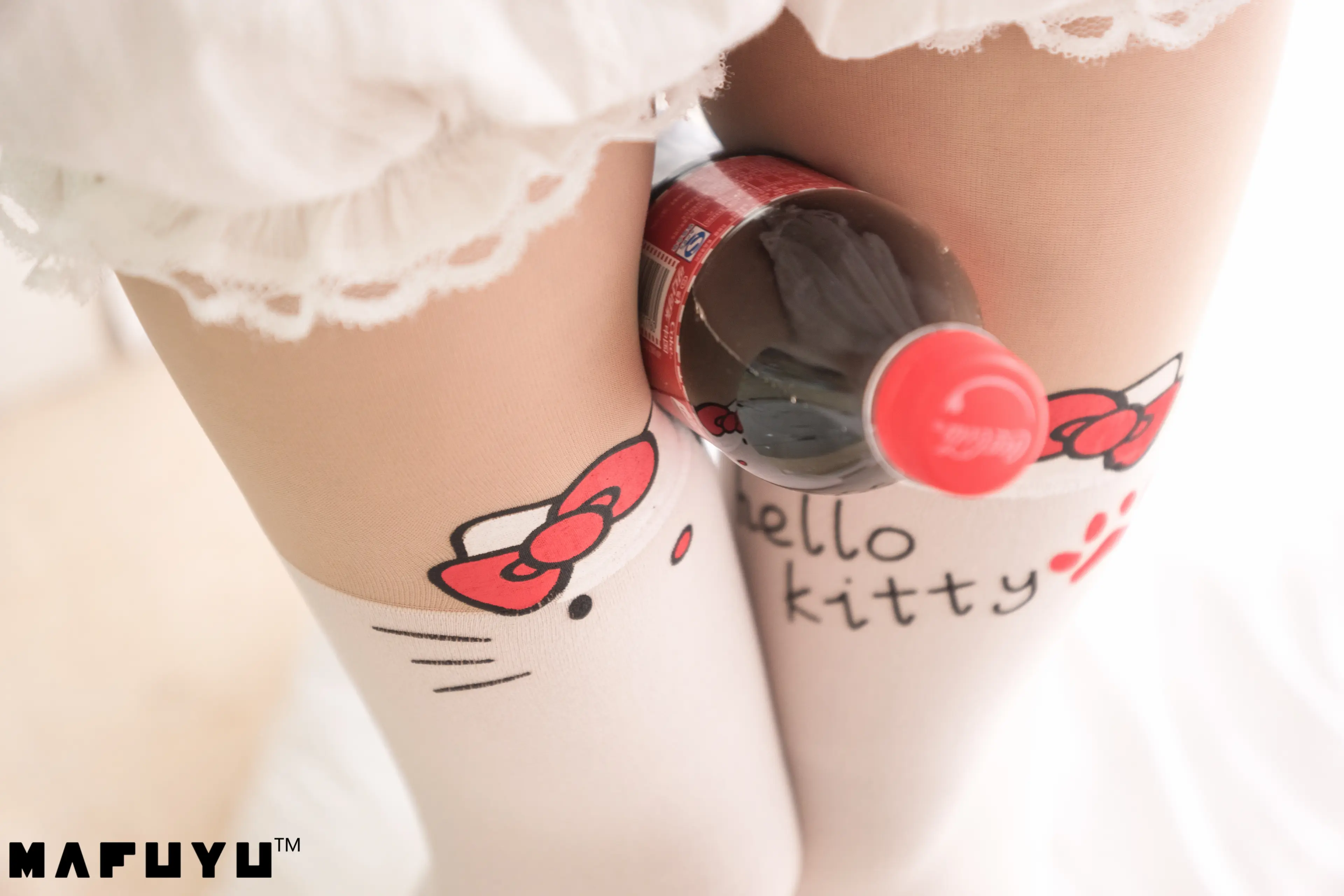 神楽坂真冬 猫爪白丝系列 [100P]