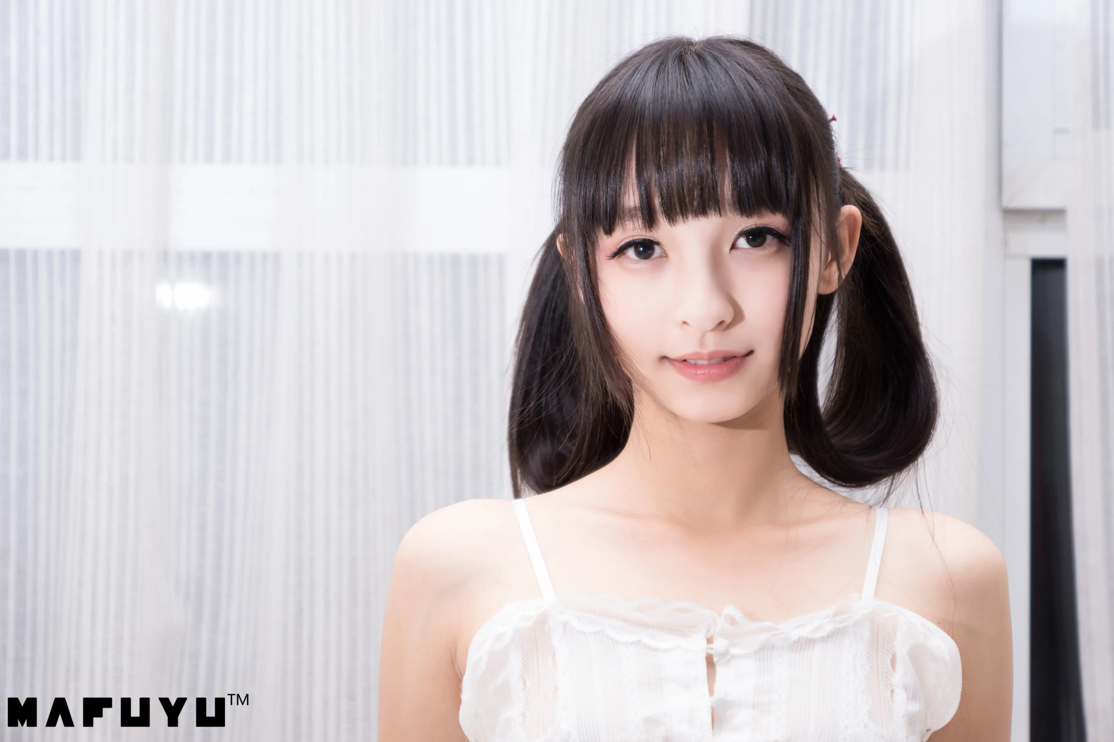 神楽坂真冬 猫爪白丝系列 [100P]