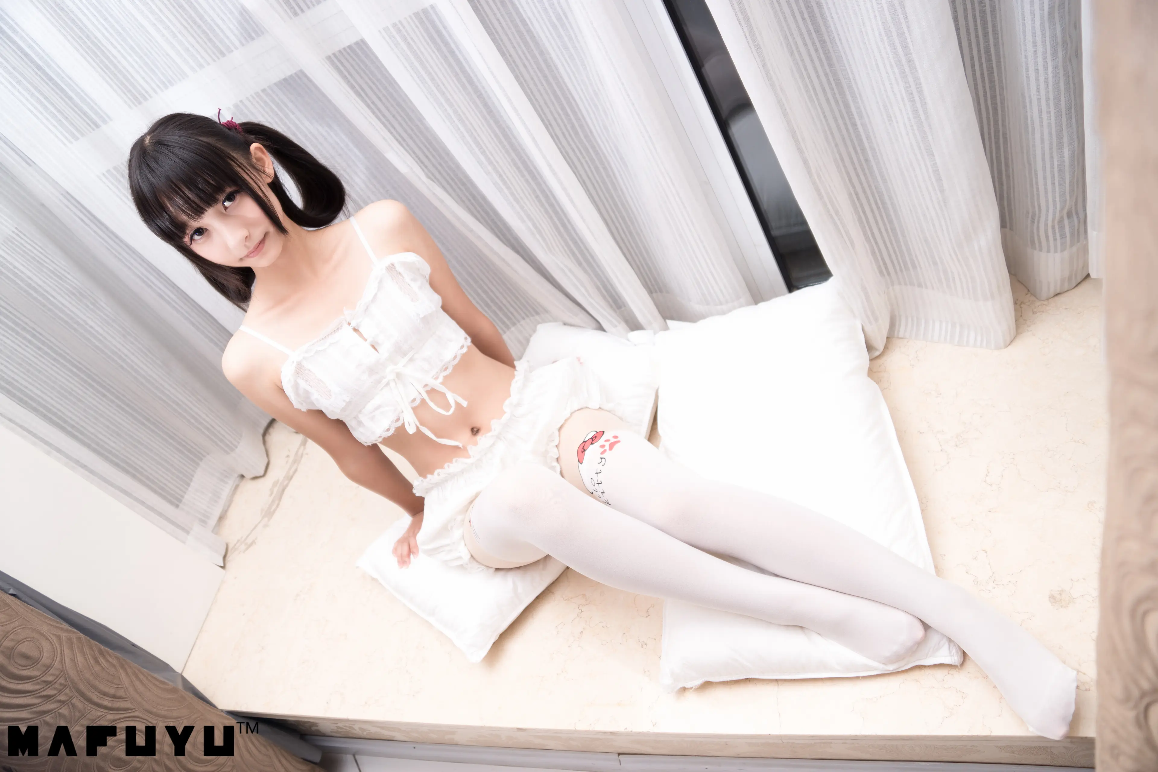 神楽坂真冬 猫爪白丝系列 [100P]