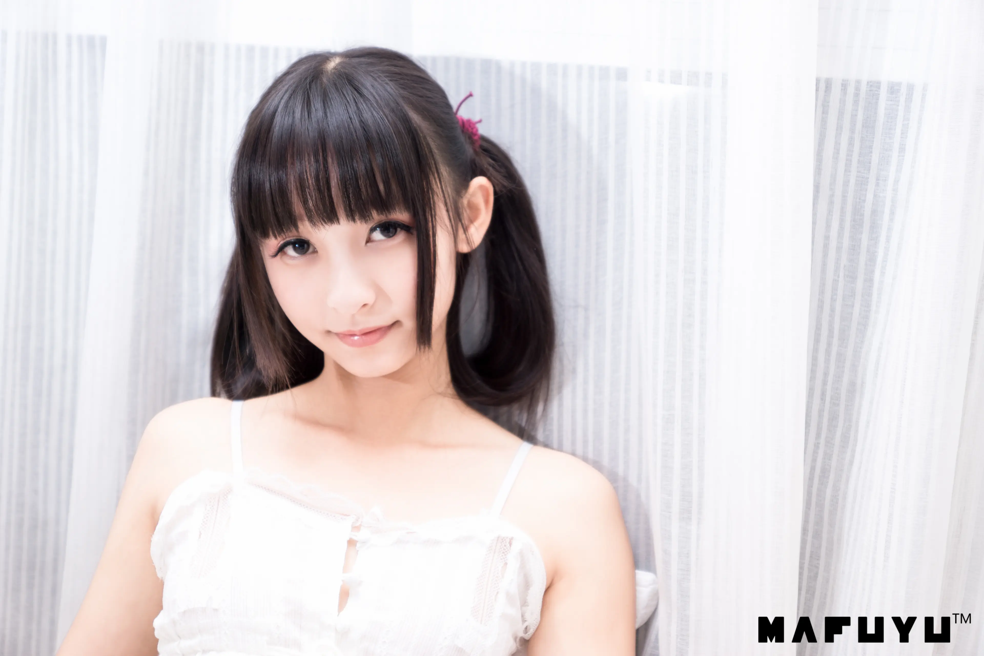 神楽坂真冬 猫爪白丝系列 [100P]