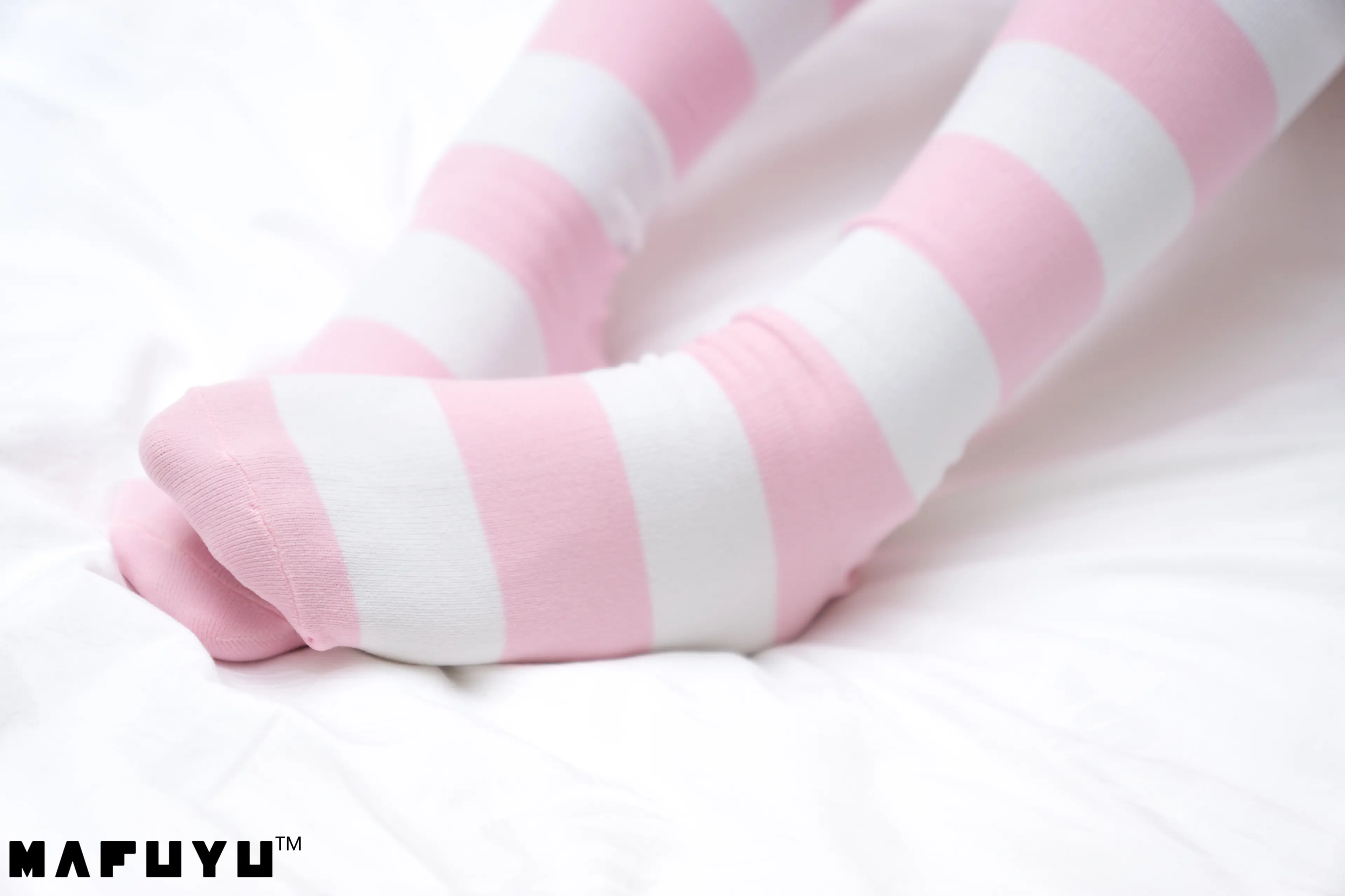 神楽坂真冬 粉白条纹系列 [106P]