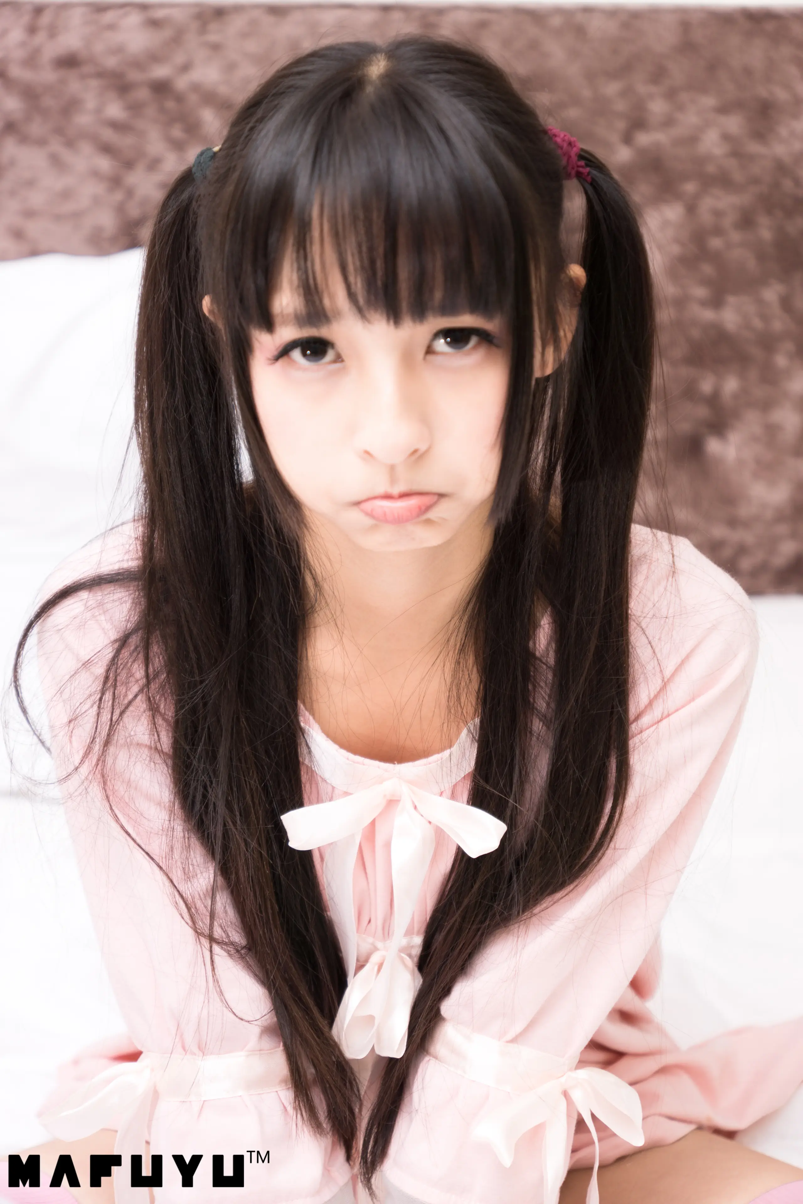 神楽坂真冬 粉白条纹系列 [106P]