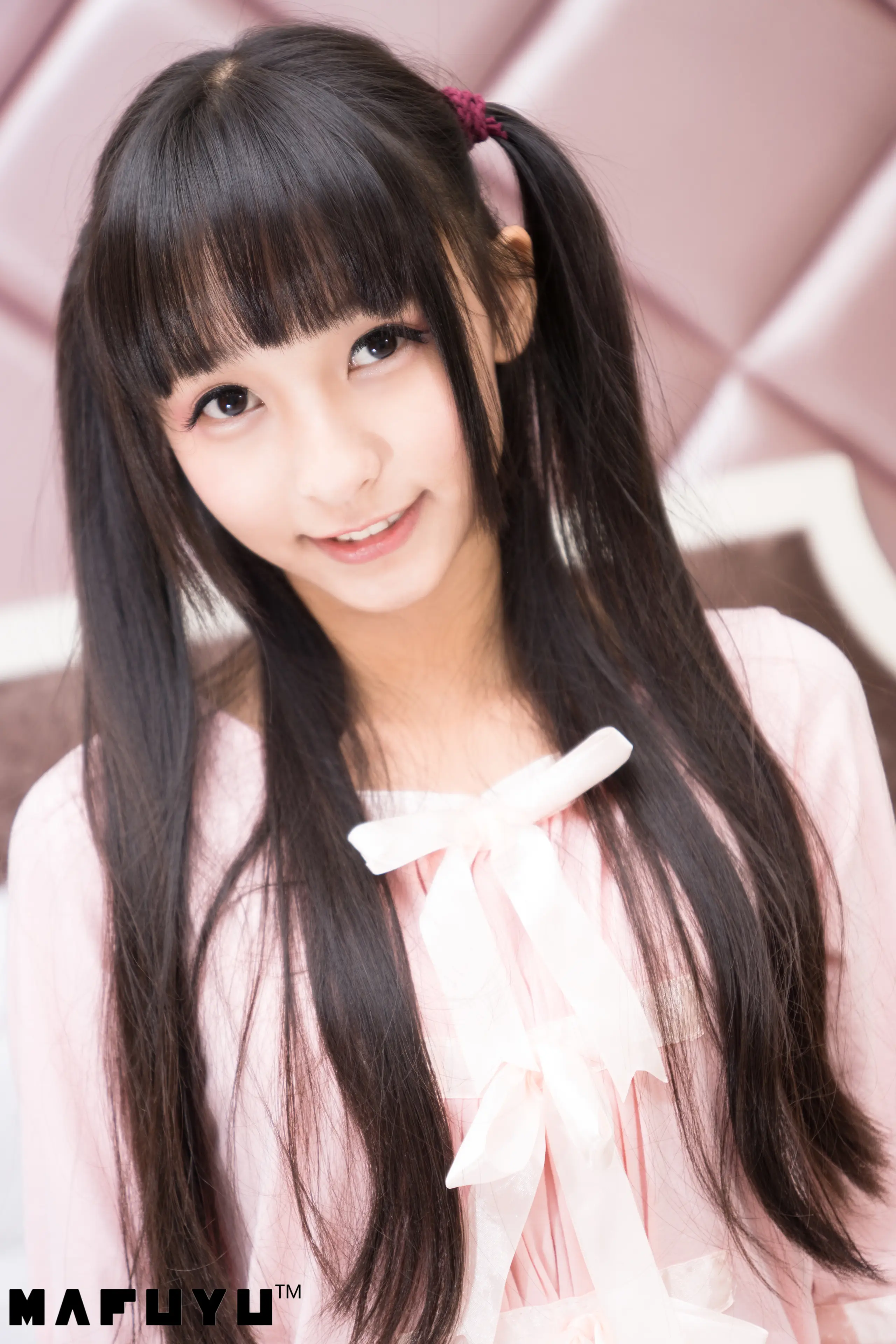 神楽坂真冬 粉白条纹系列 [106P]