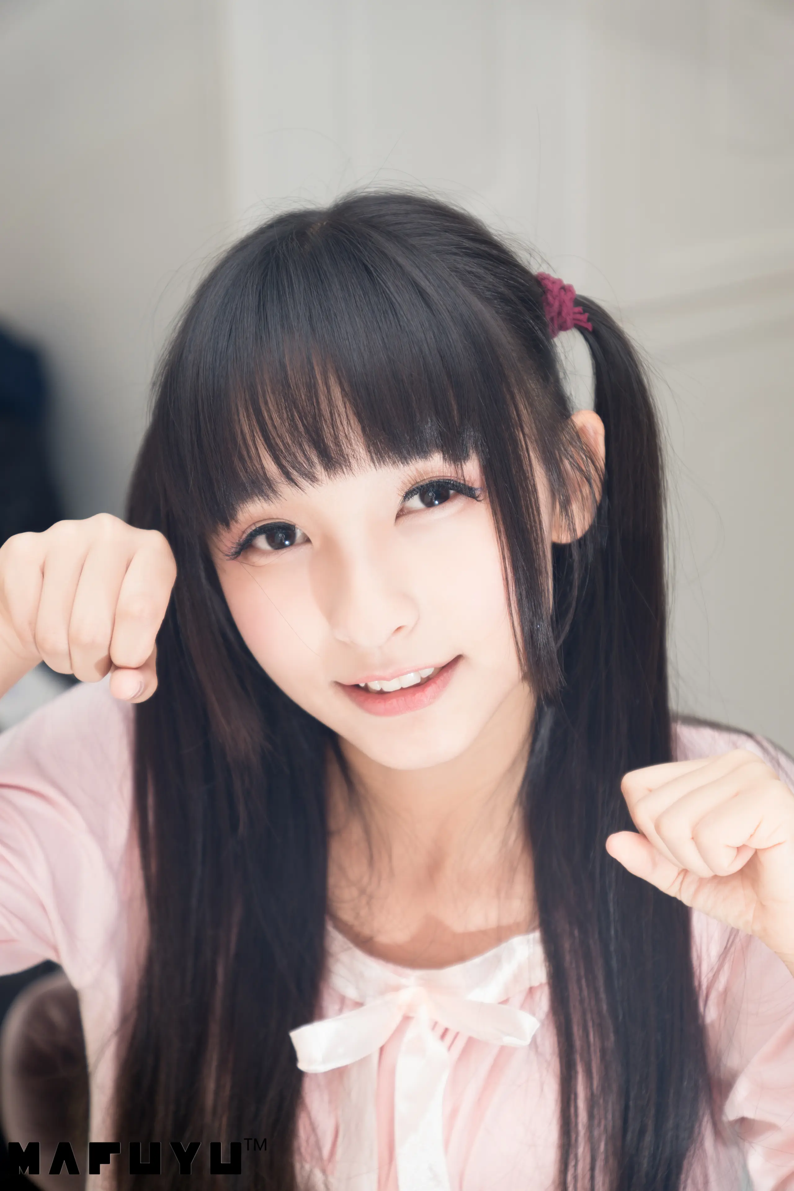 神楽坂真冬 粉白条纹系列 [106P]