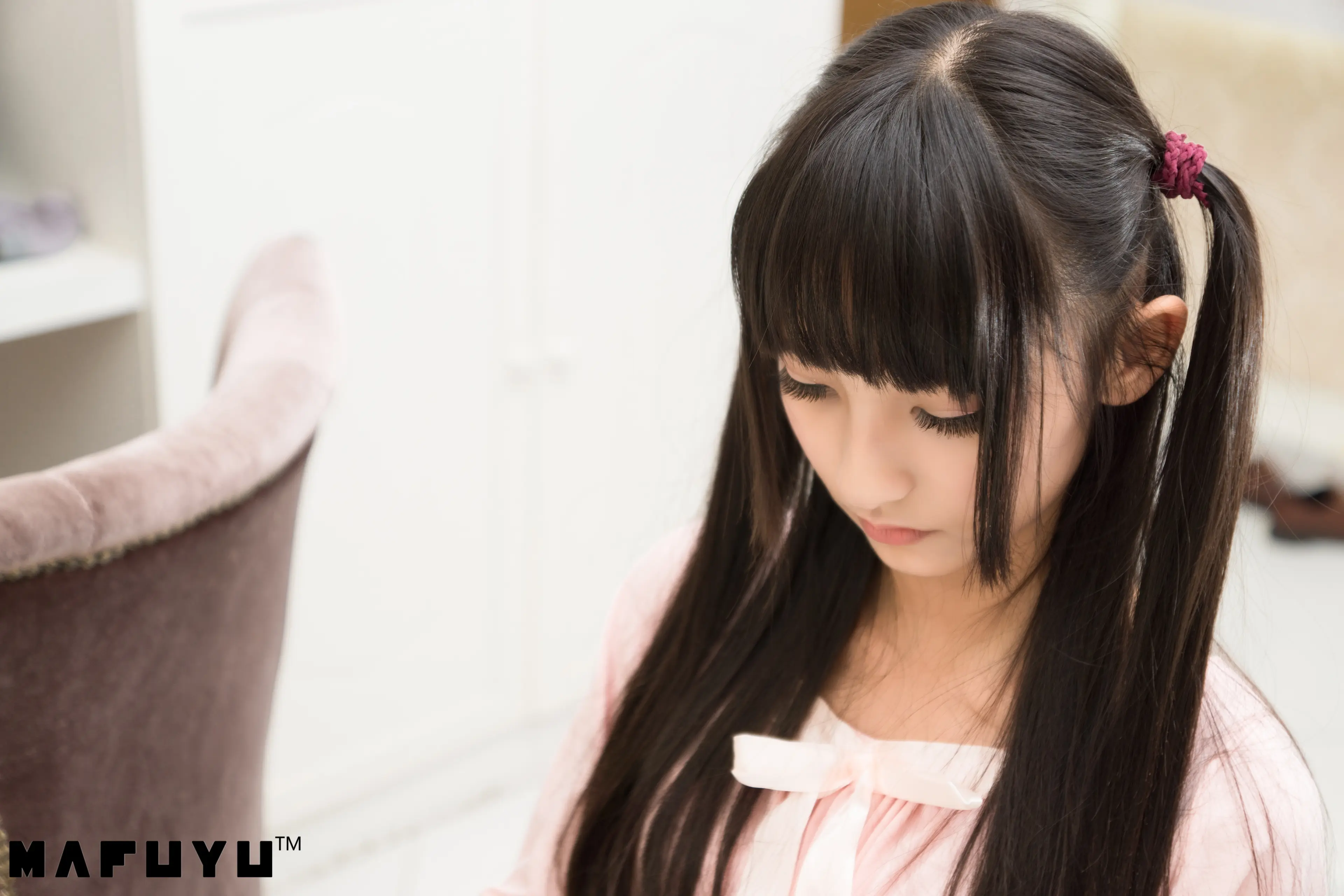 神楽坂真冬 粉白条纹系列 [106P]