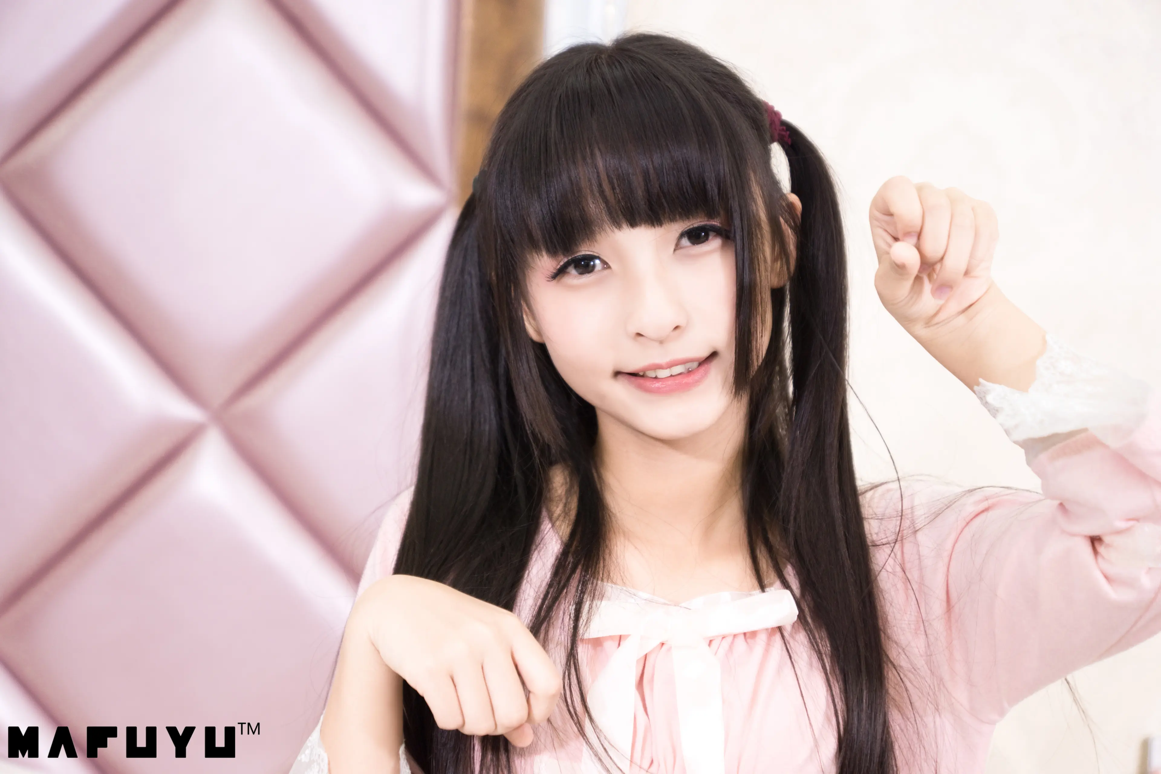 神楽坂真冬 粉白条纹系列 [106P]