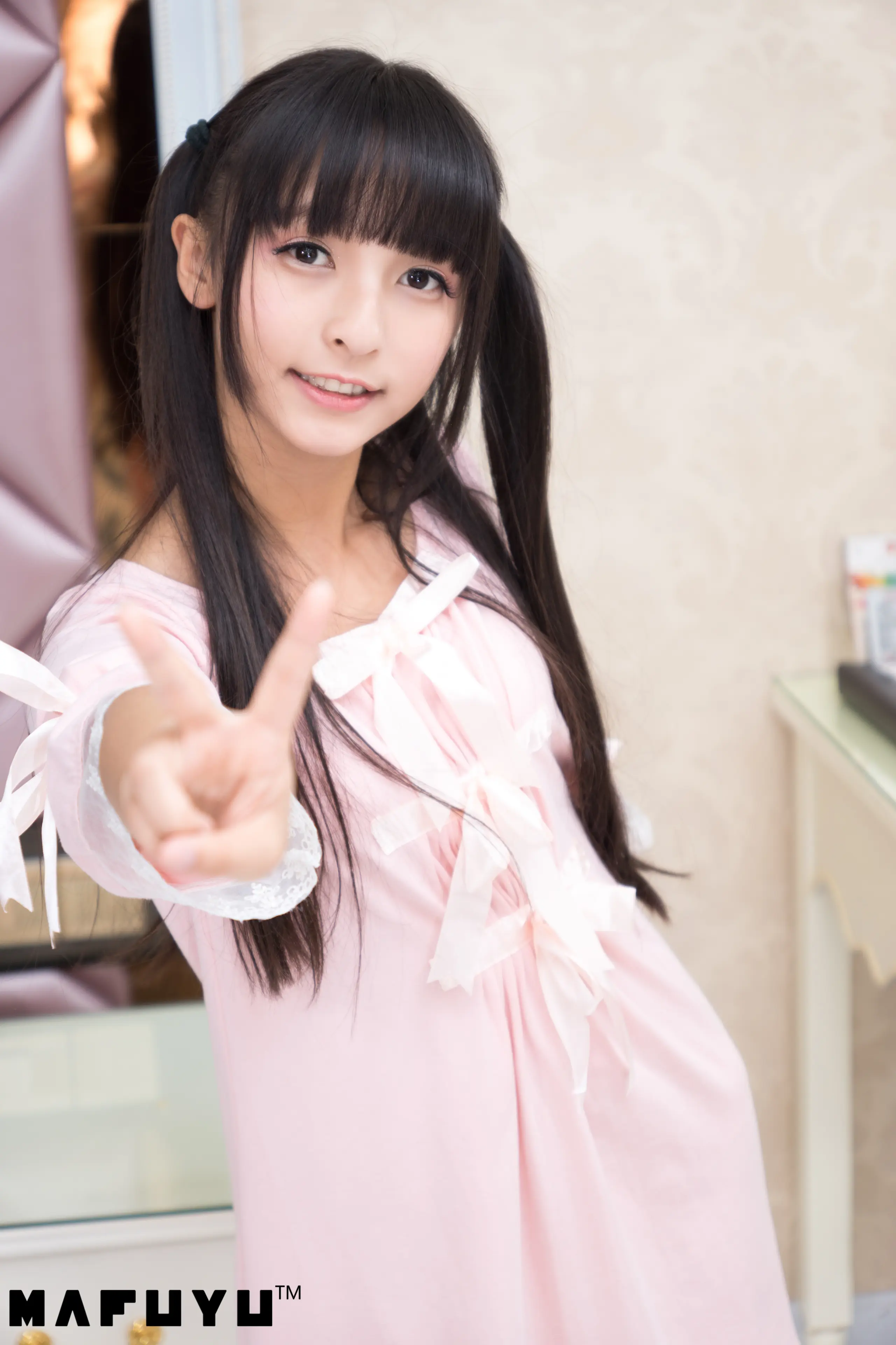 神楽坂真冬 粉白条纹系列 [106P]