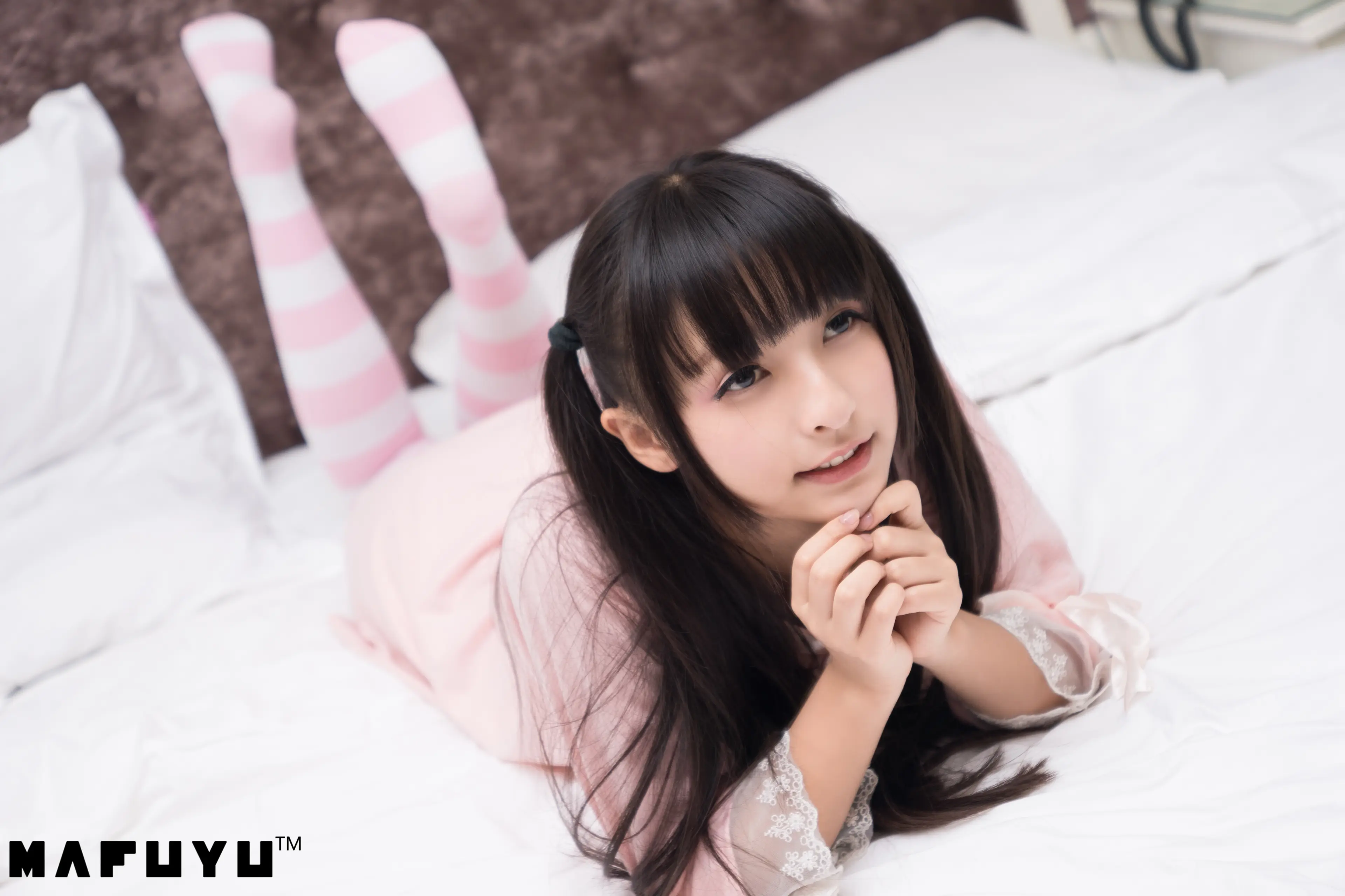 神楽坂真冬 粉白条纹系列 [106P]