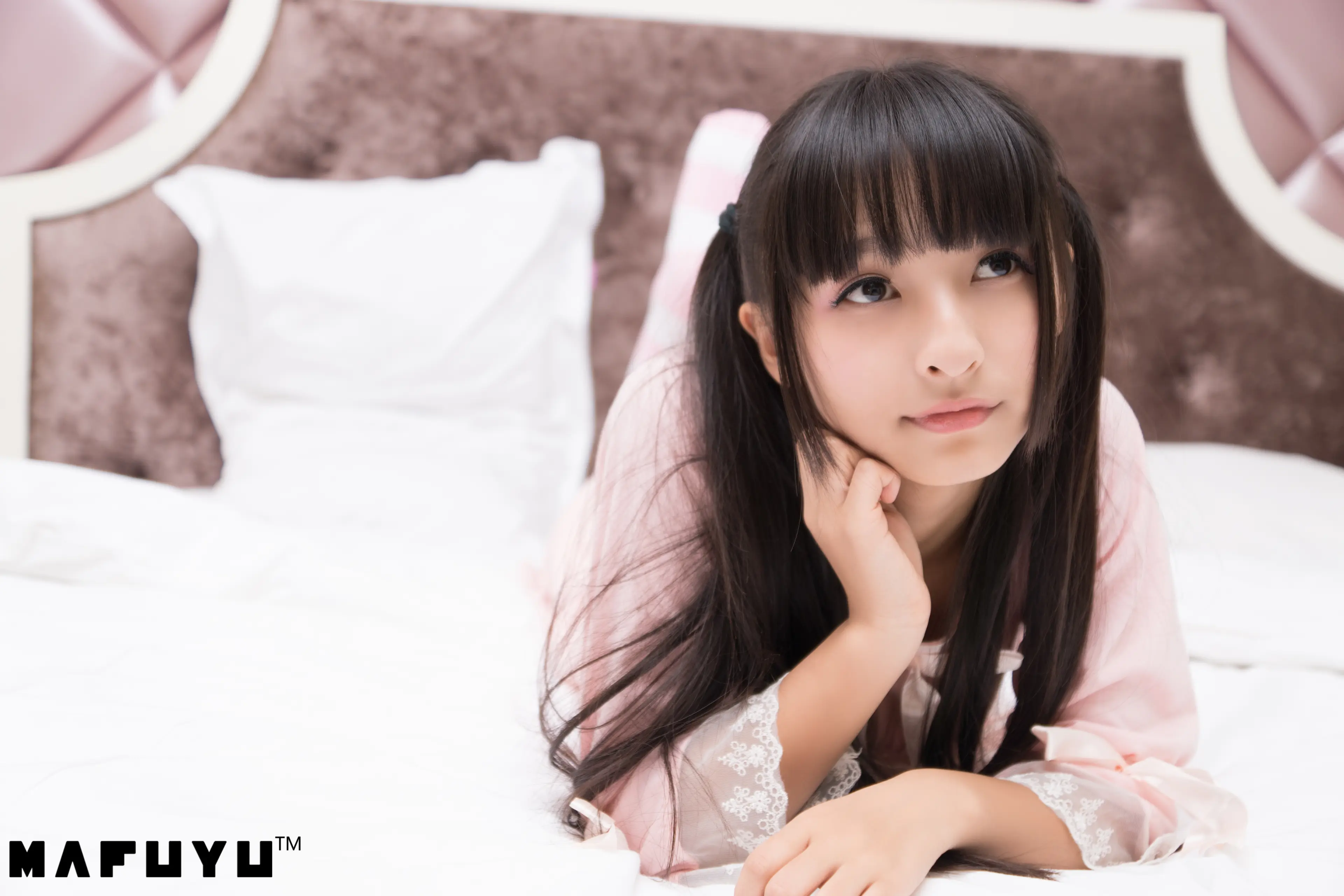 神楽坂真冬 粉白条纹系列 [106P]