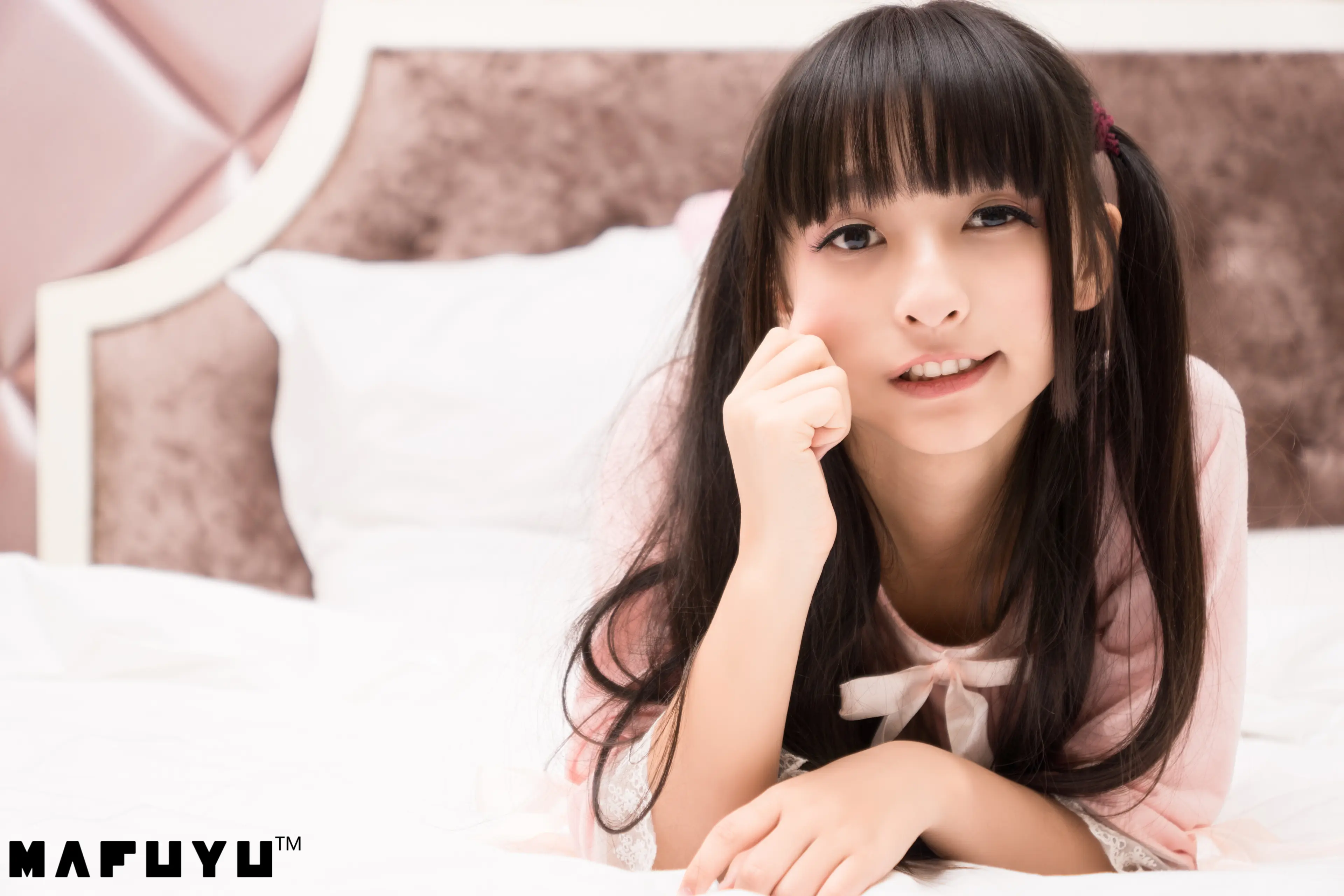 神楽坂真冬 粉白条纹系列 [106P]