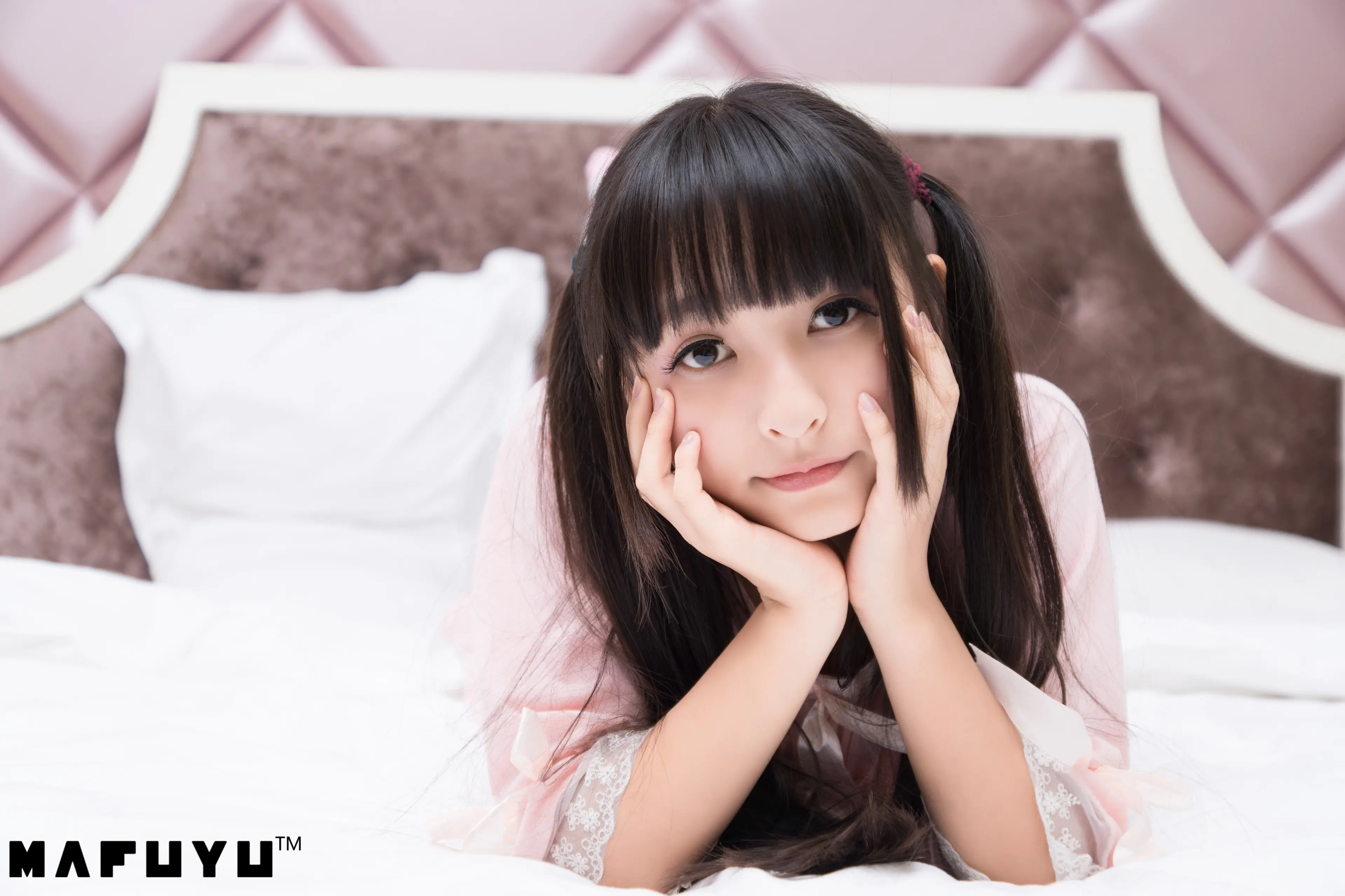 神楽坂真冬 粉白条纹系列 [106P]