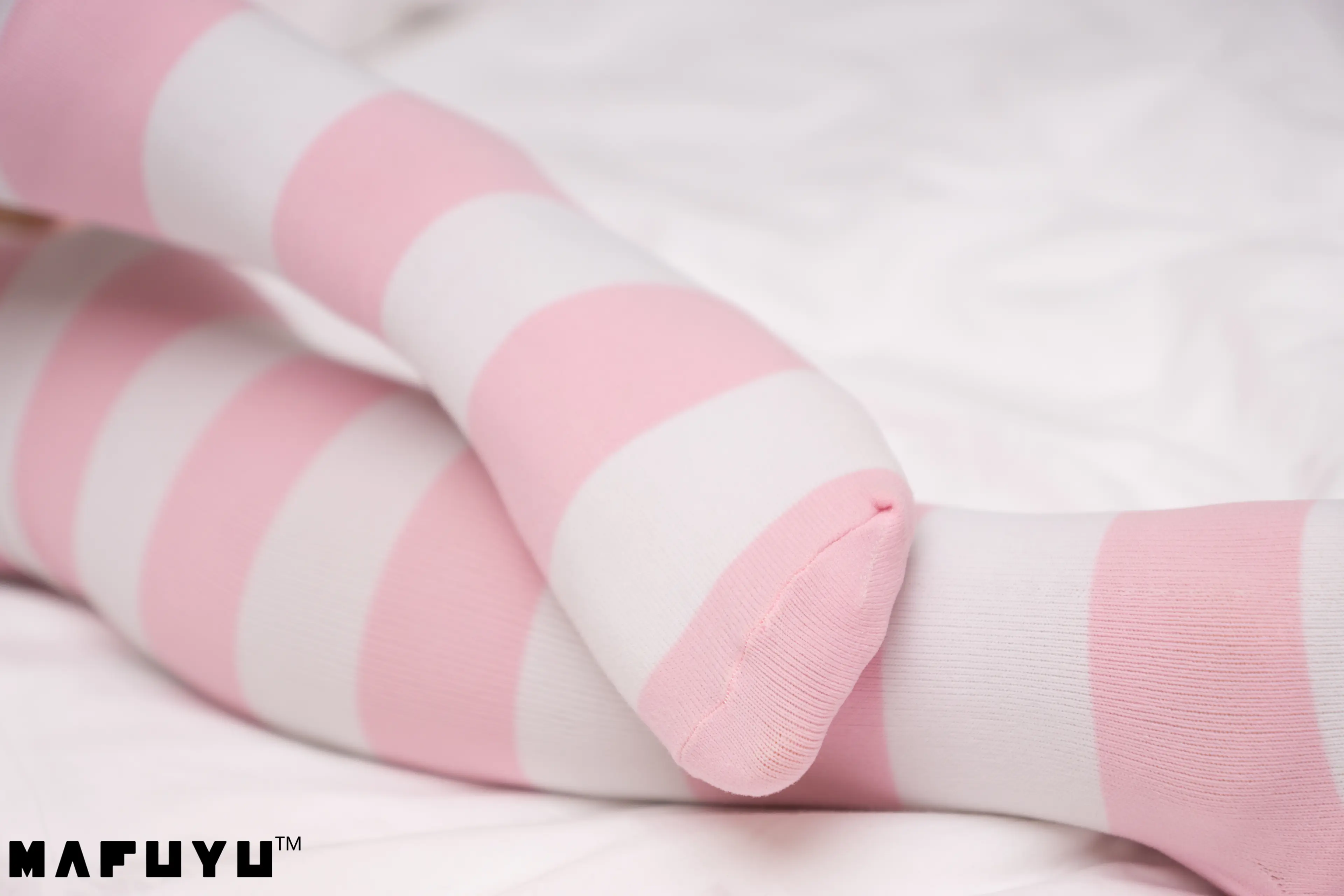 神楽坂真冬 粉白条纹系列 [106P]