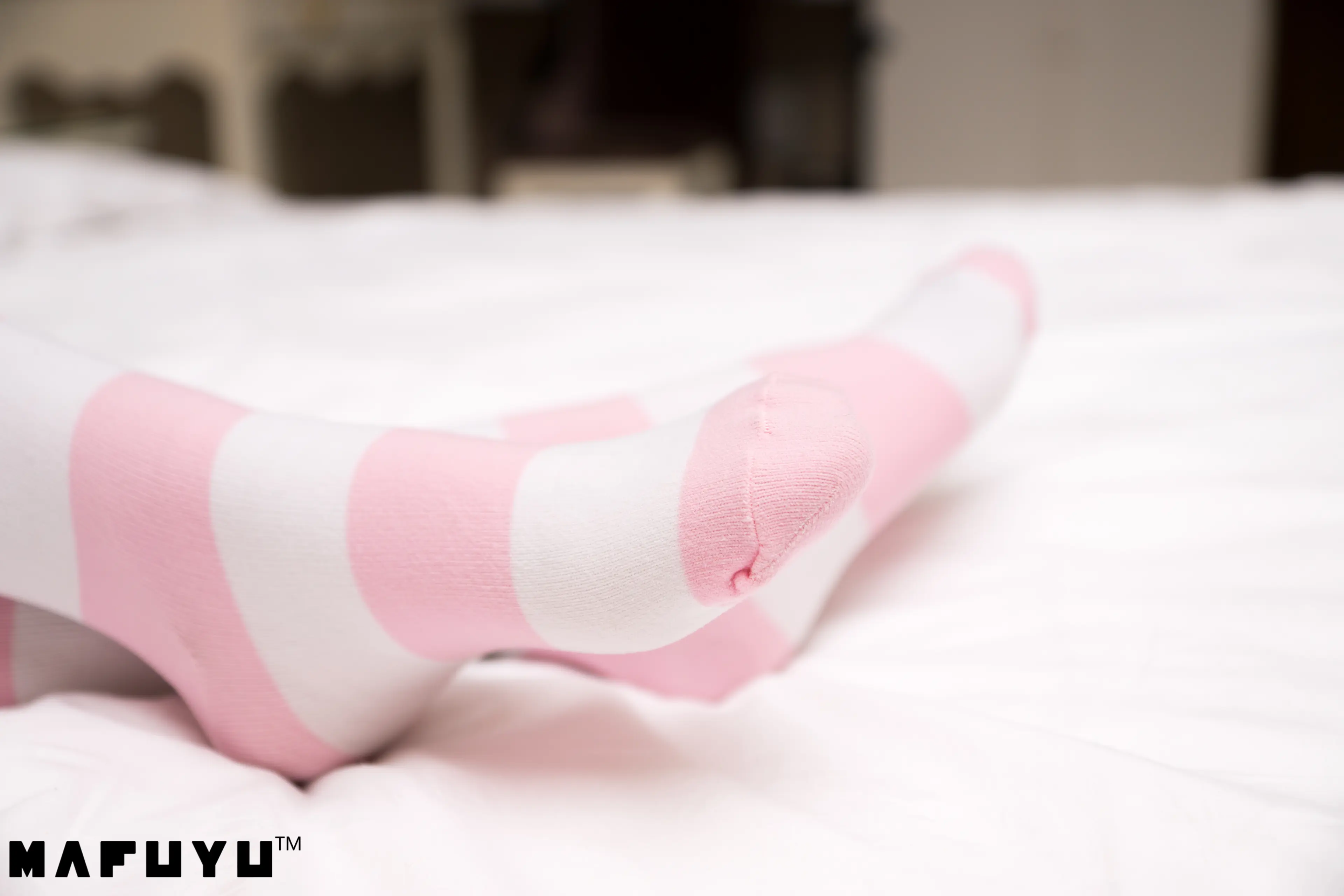 神楽坂真冬 粉白条纹系列 [106P]