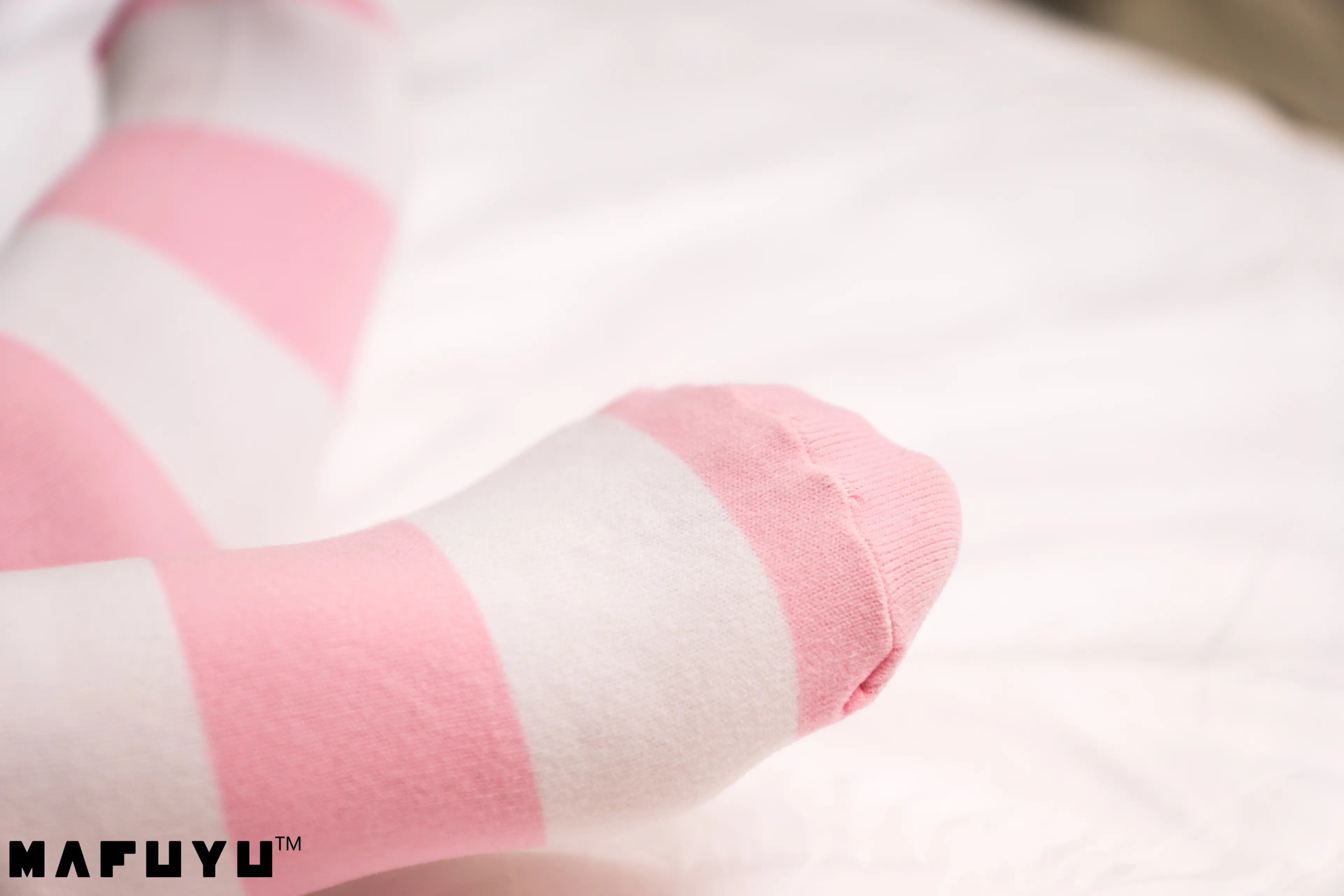 神楽坂真冬 粉白条纹系列 [106P]