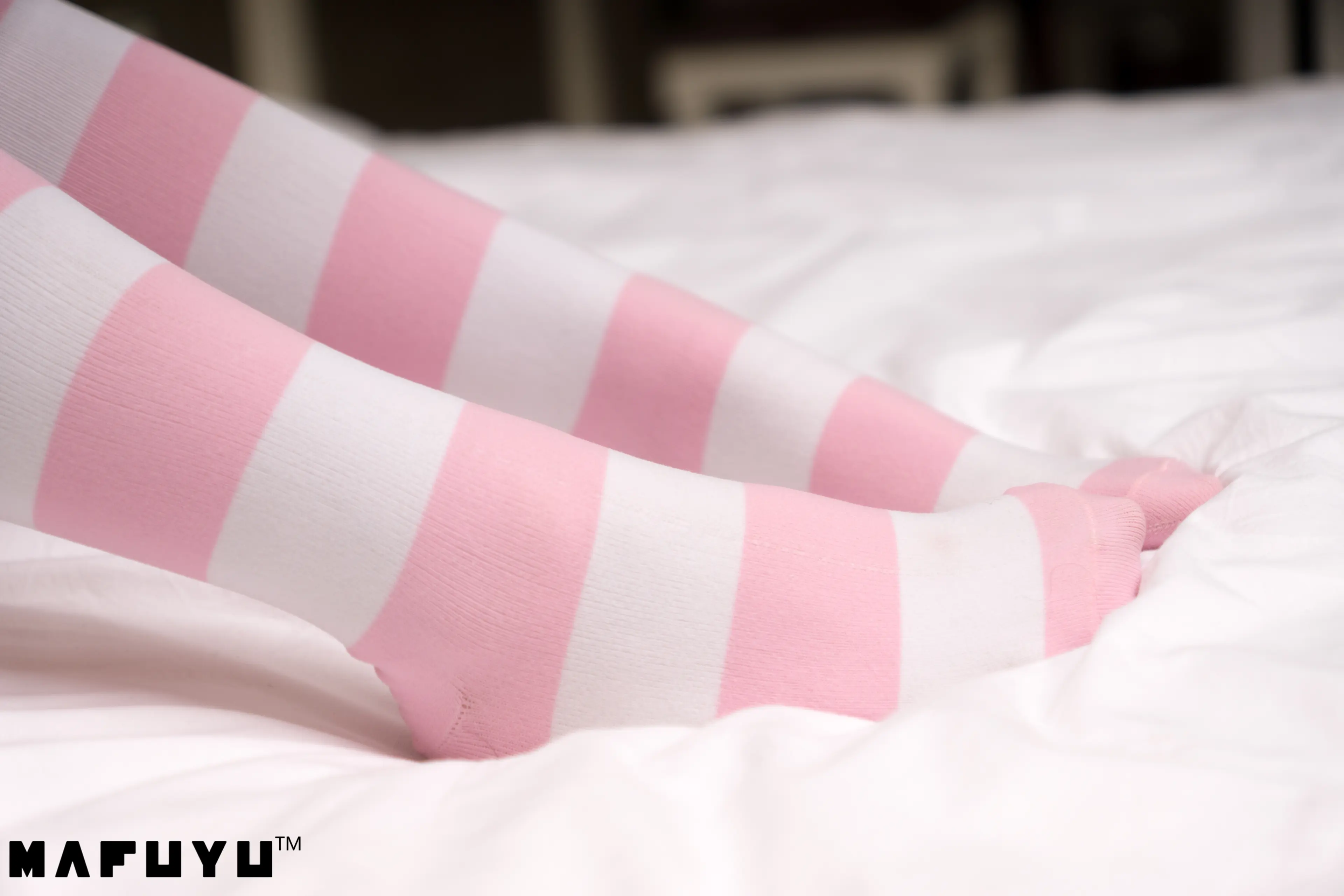 神楽坂真冬 粉白条纹系列 [106P]