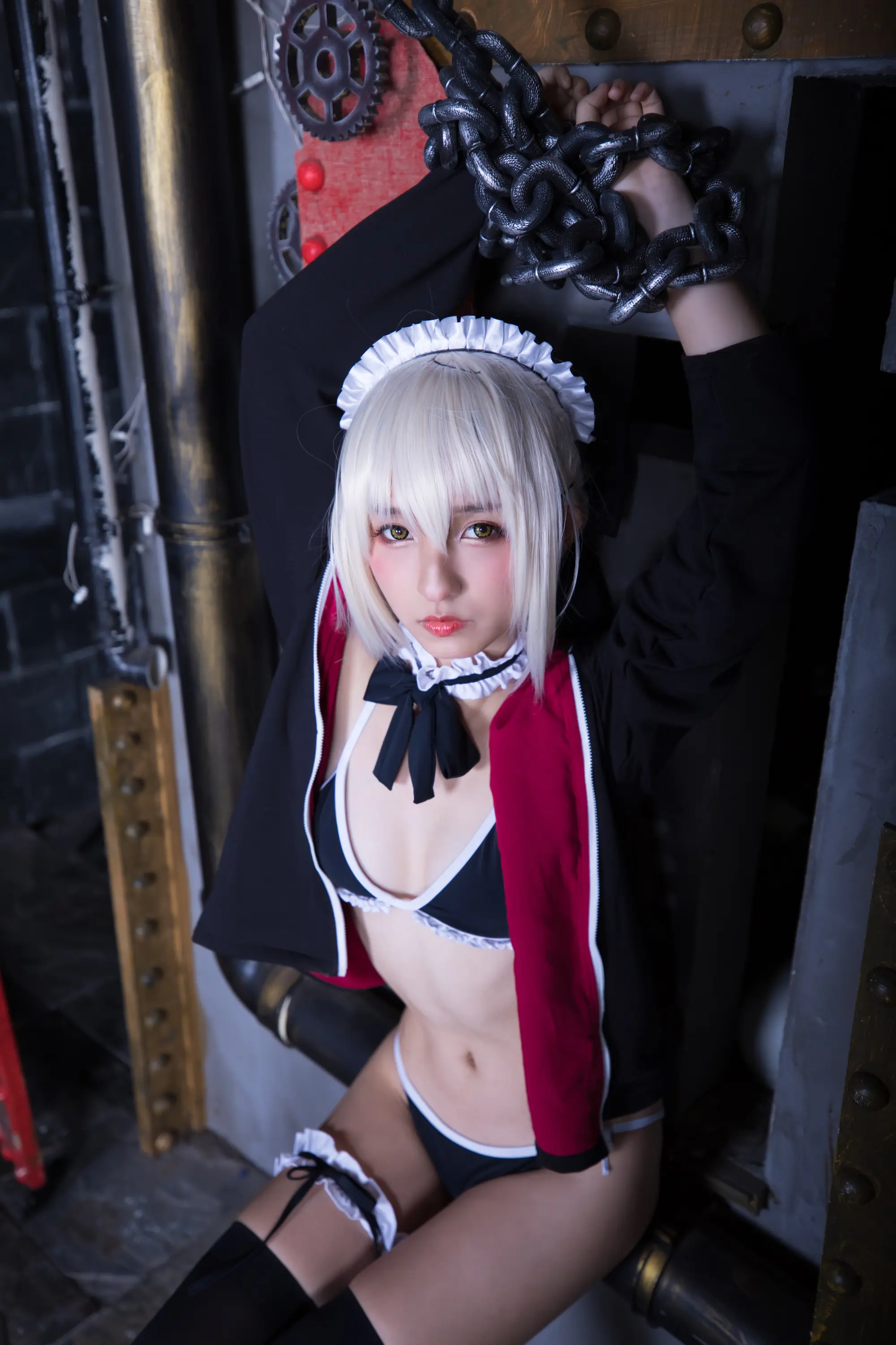 神楽坂真冬 絶対服従 [150P]