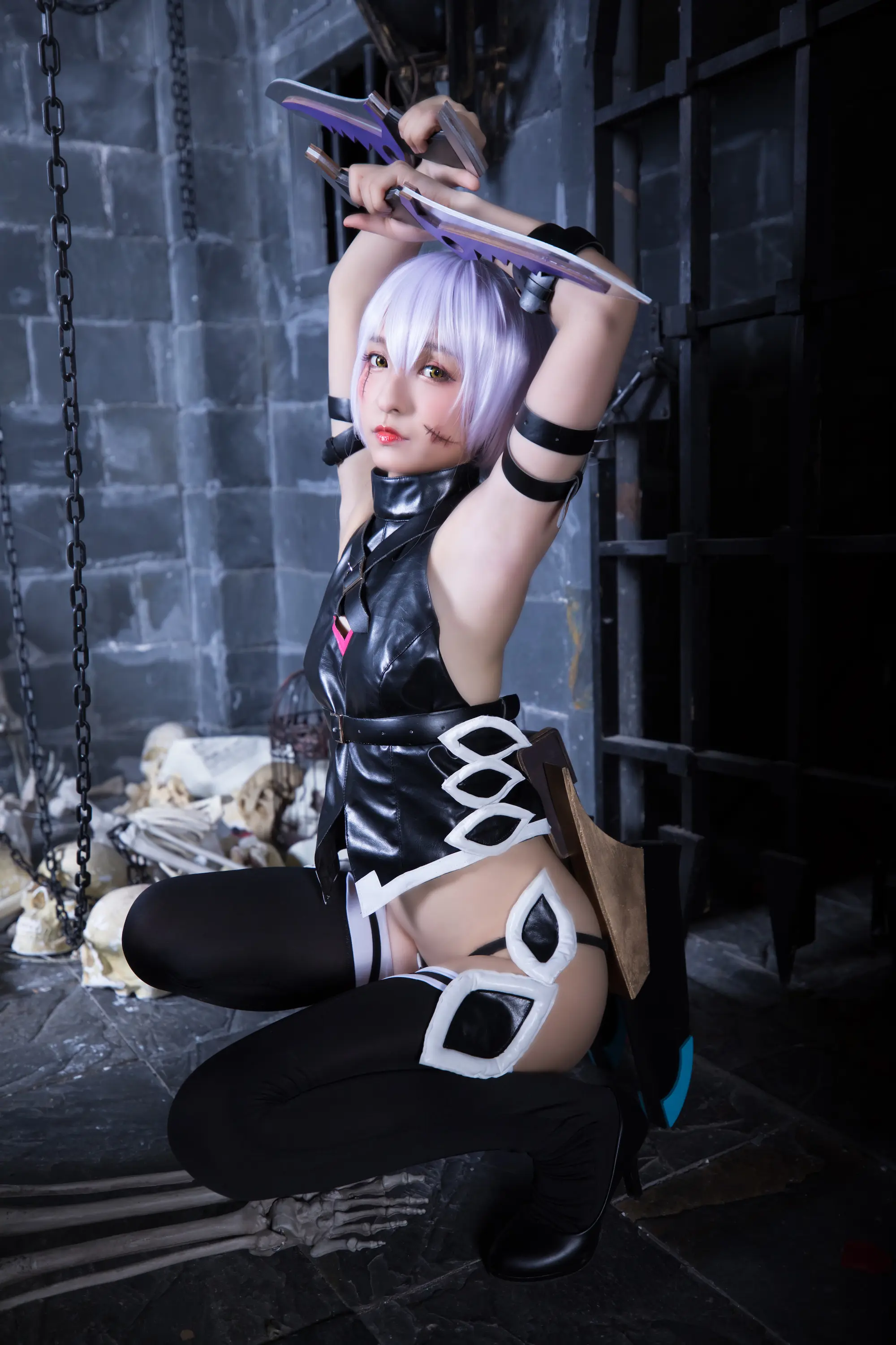 神楽坂真冬 絶対服従 [150P]